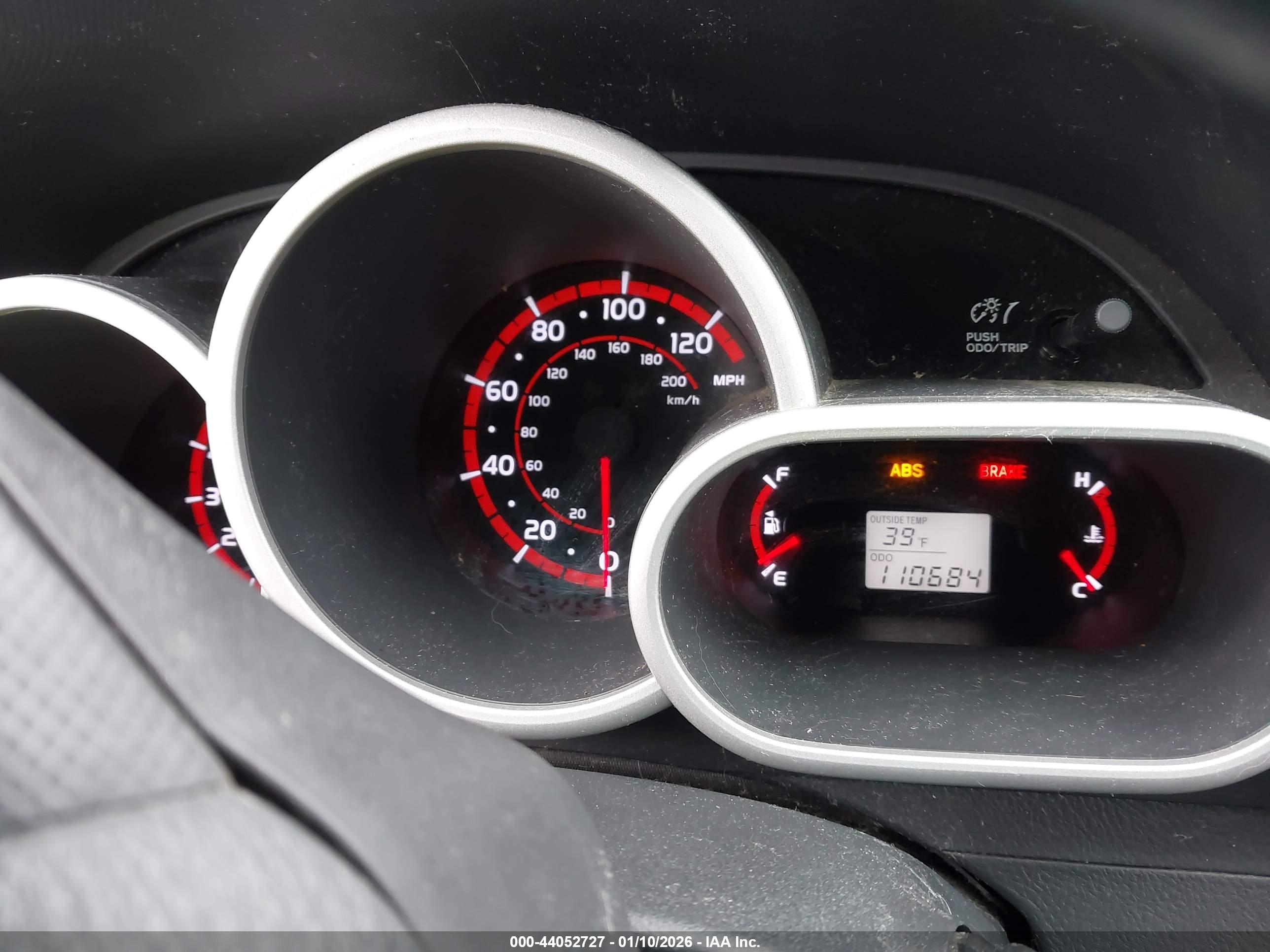 TOYOTA MATRIX image 7