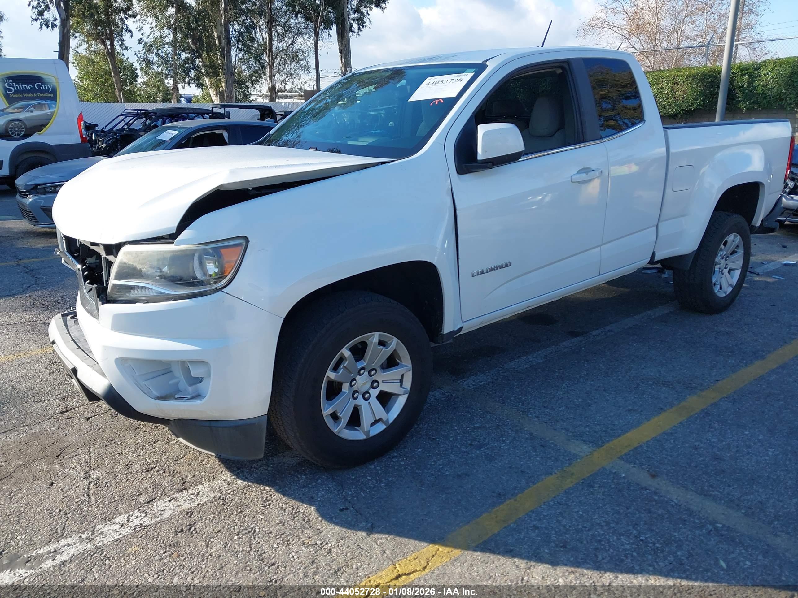 CHEVROLET COLORADO image 2