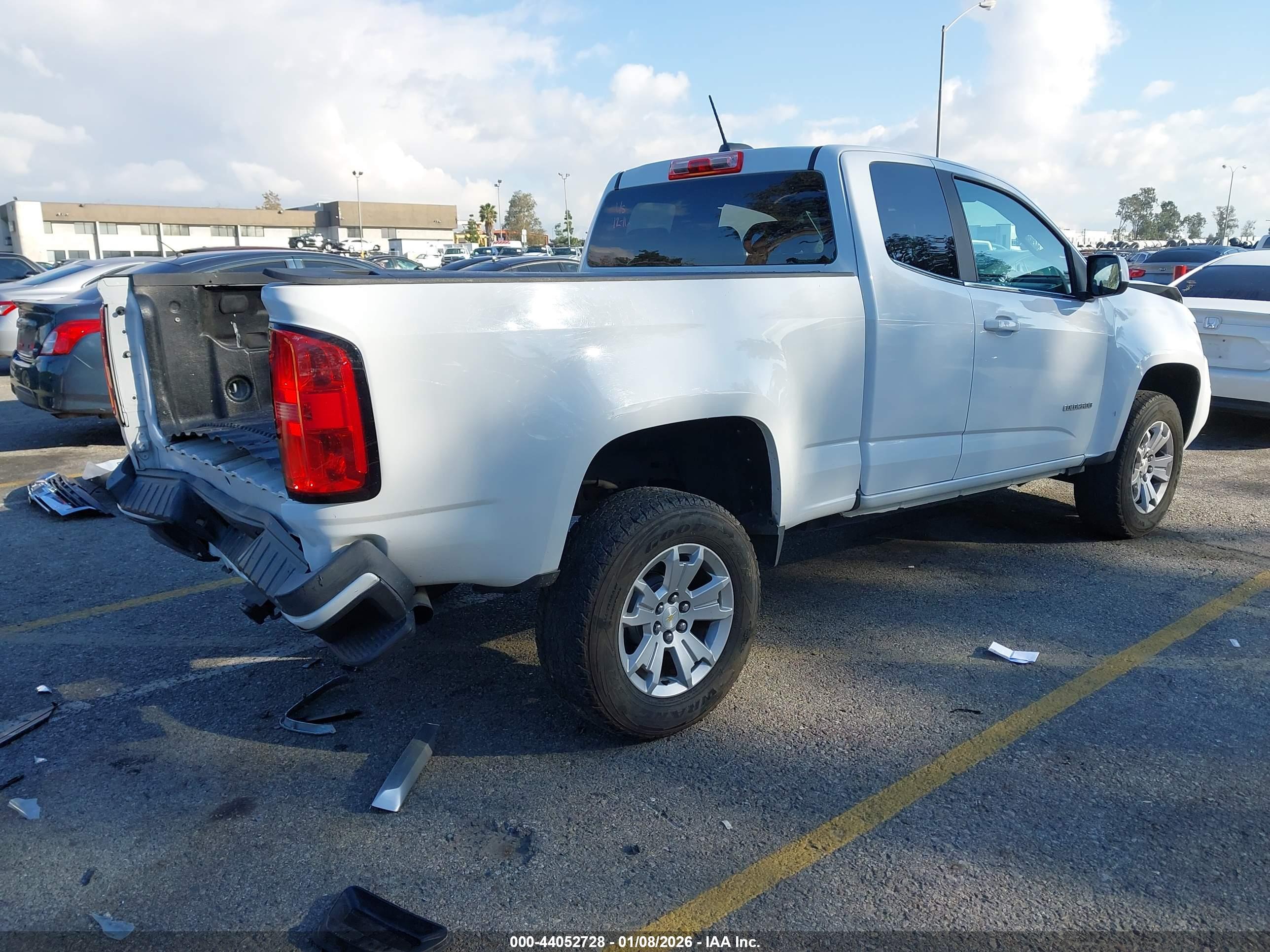 CHEVROLET COLORADO image 4