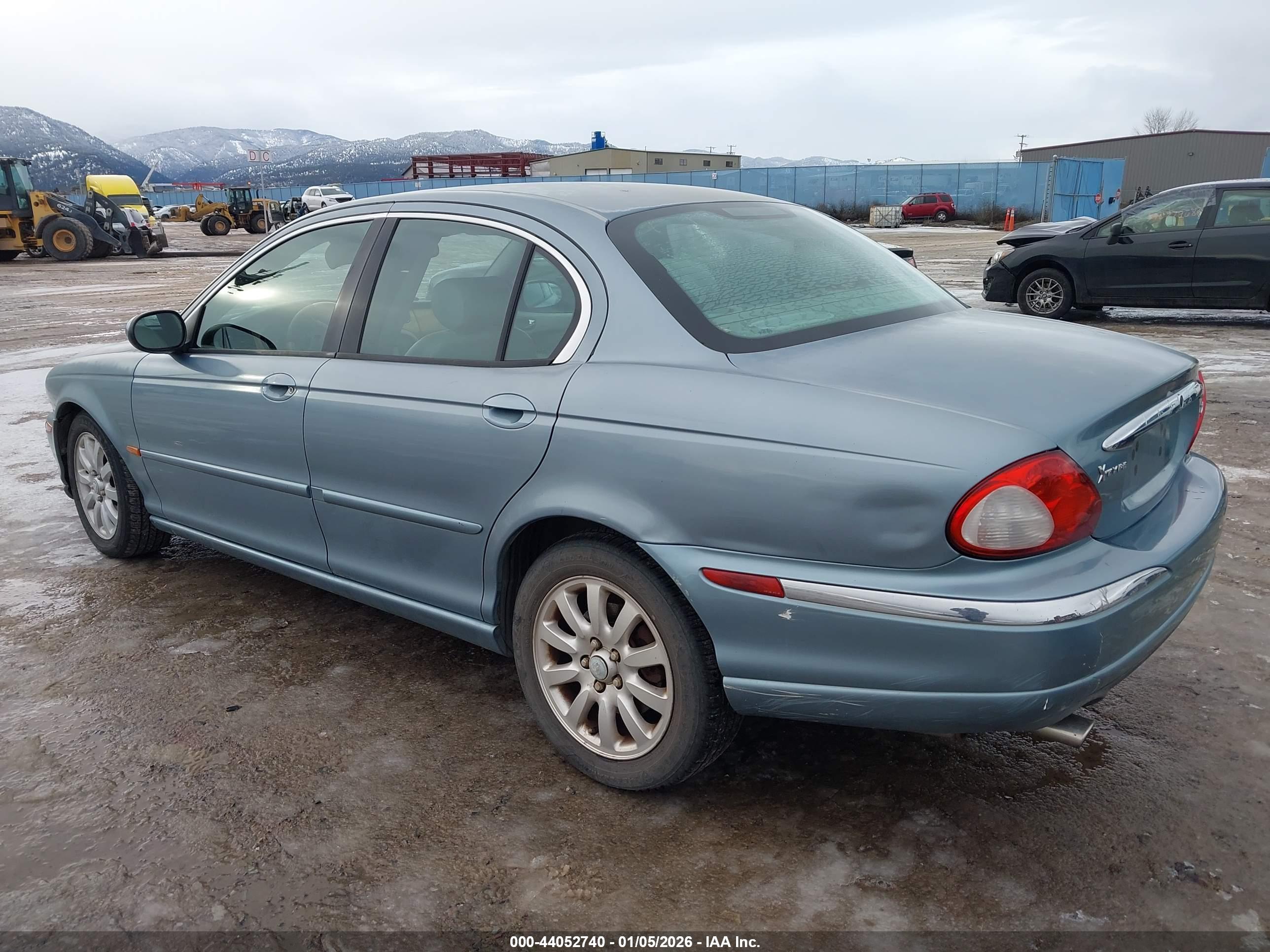 JAGUAR X-TYPE image 3