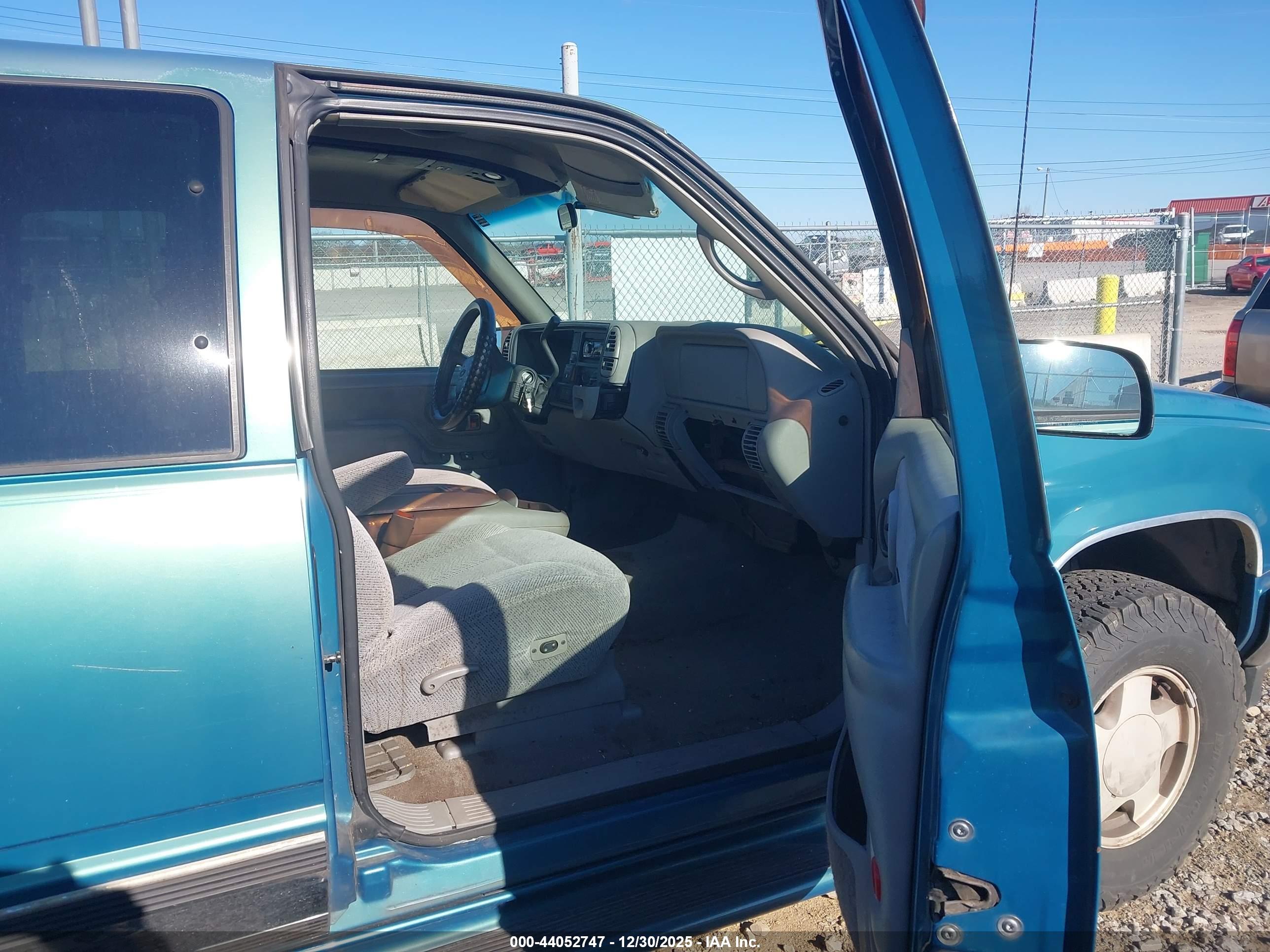 CHEVROLET K1500 image 5