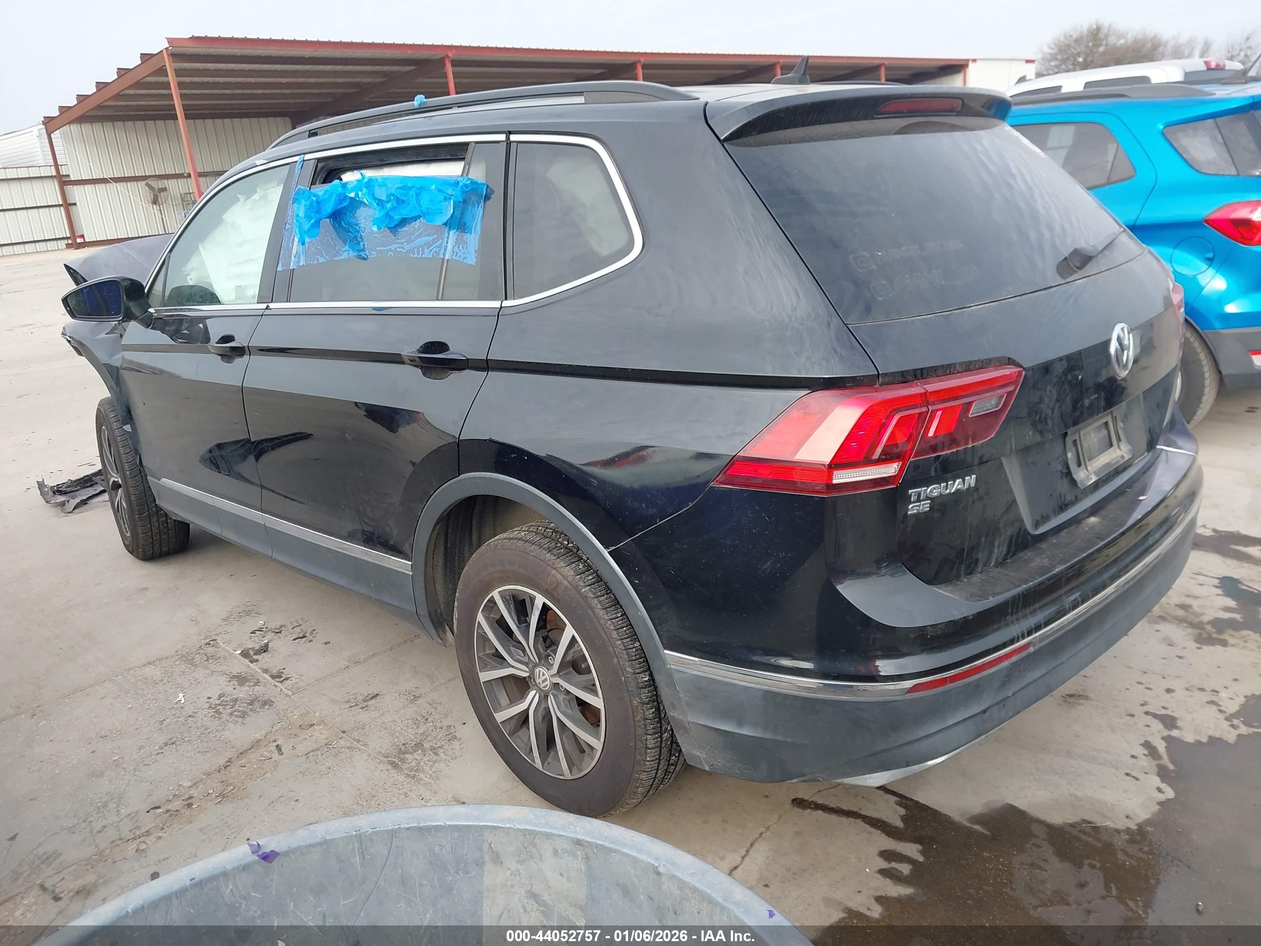 VOLKSWAGEN TIGUAN image 3