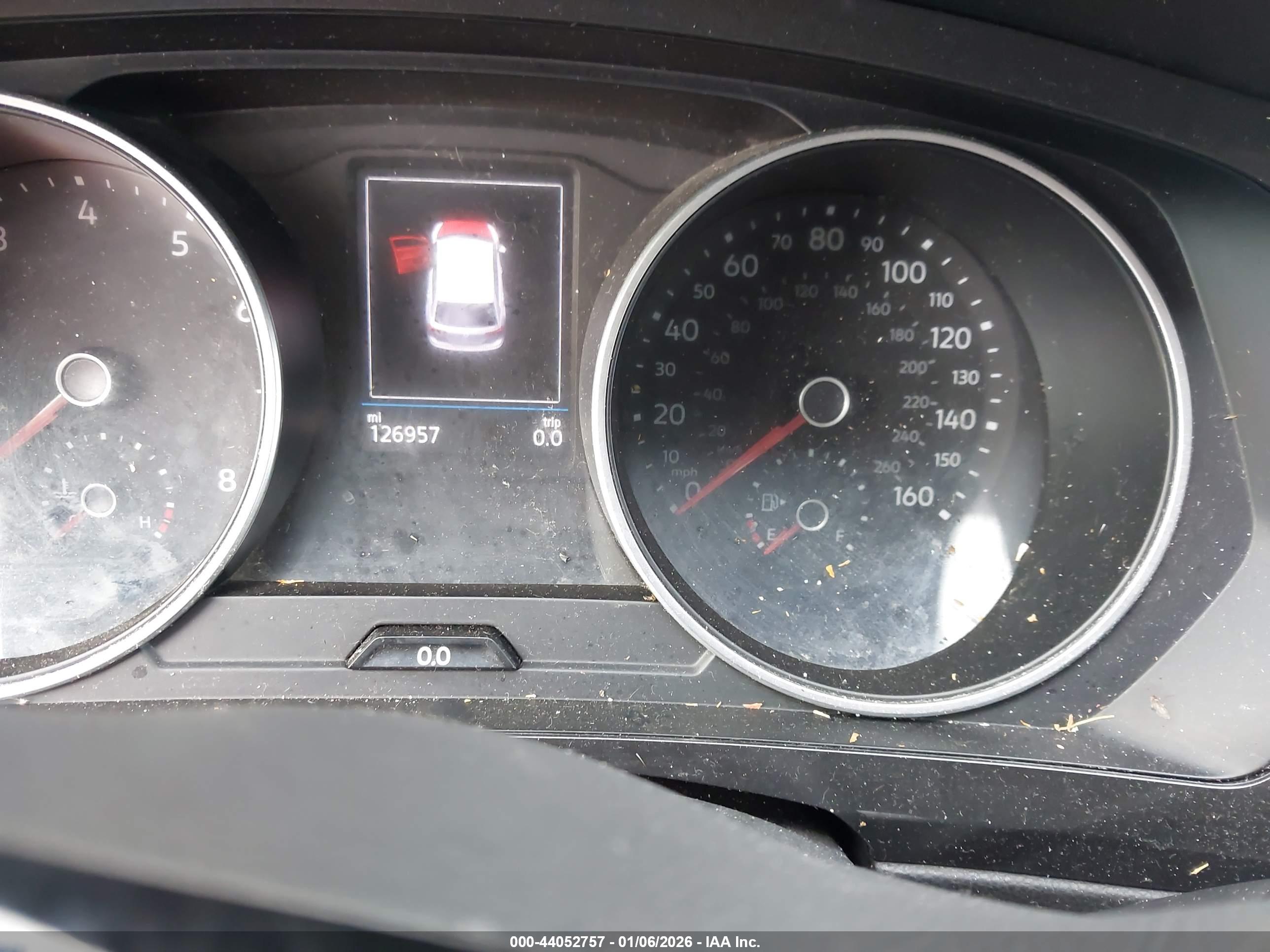 VOLKSWAGEN TIGUAN image 7