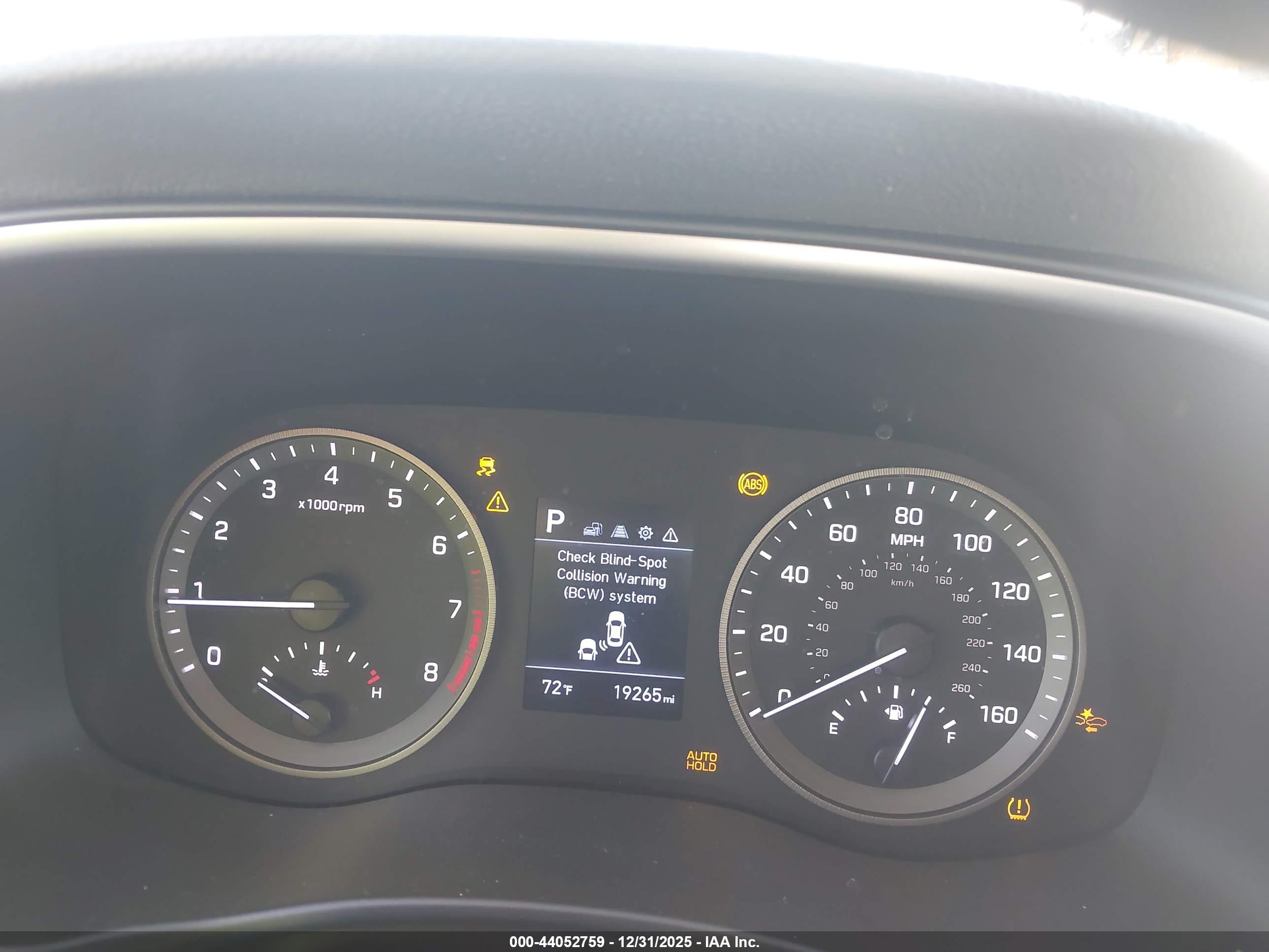 HYUNDAI TUCSON image 7