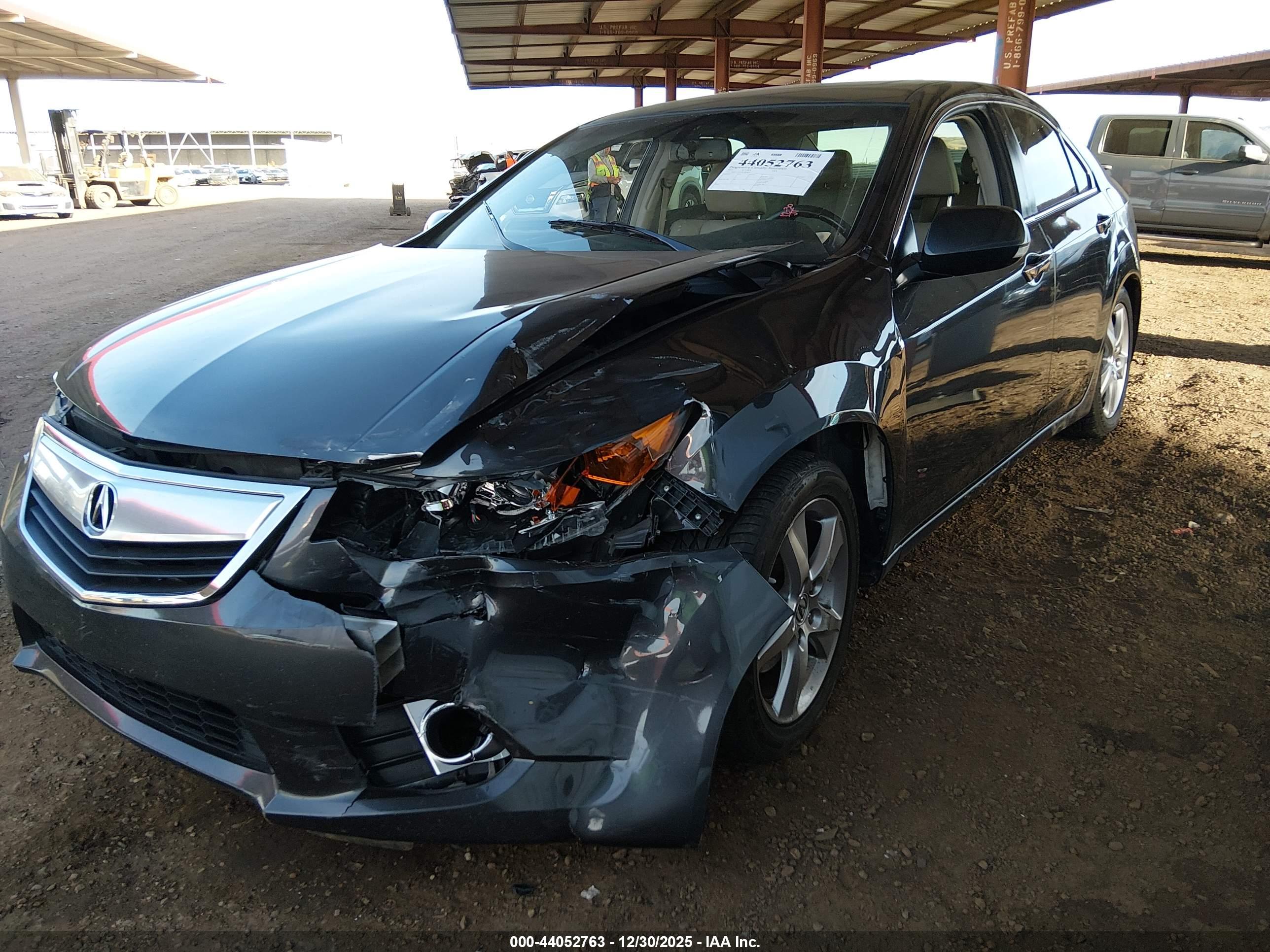 ACURA TSX image 2