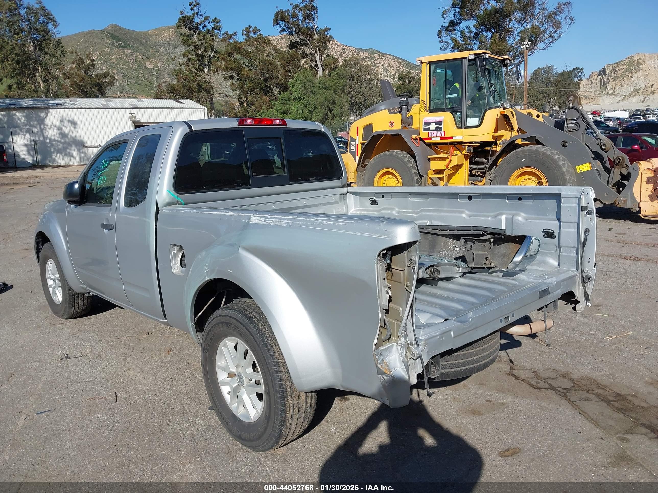 NISSAN FRONTIER image 3