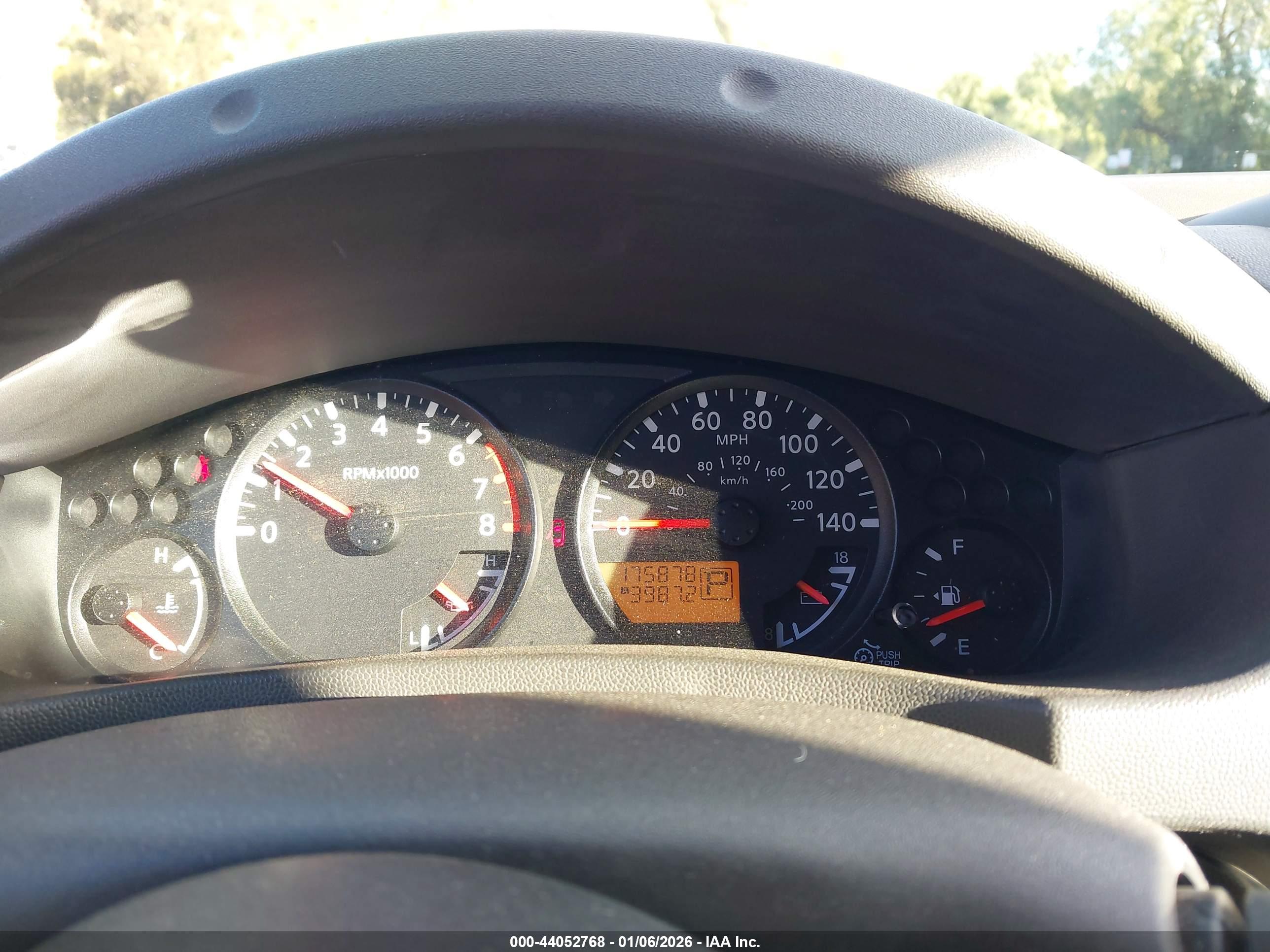 NISSAN FRONTIER image 7