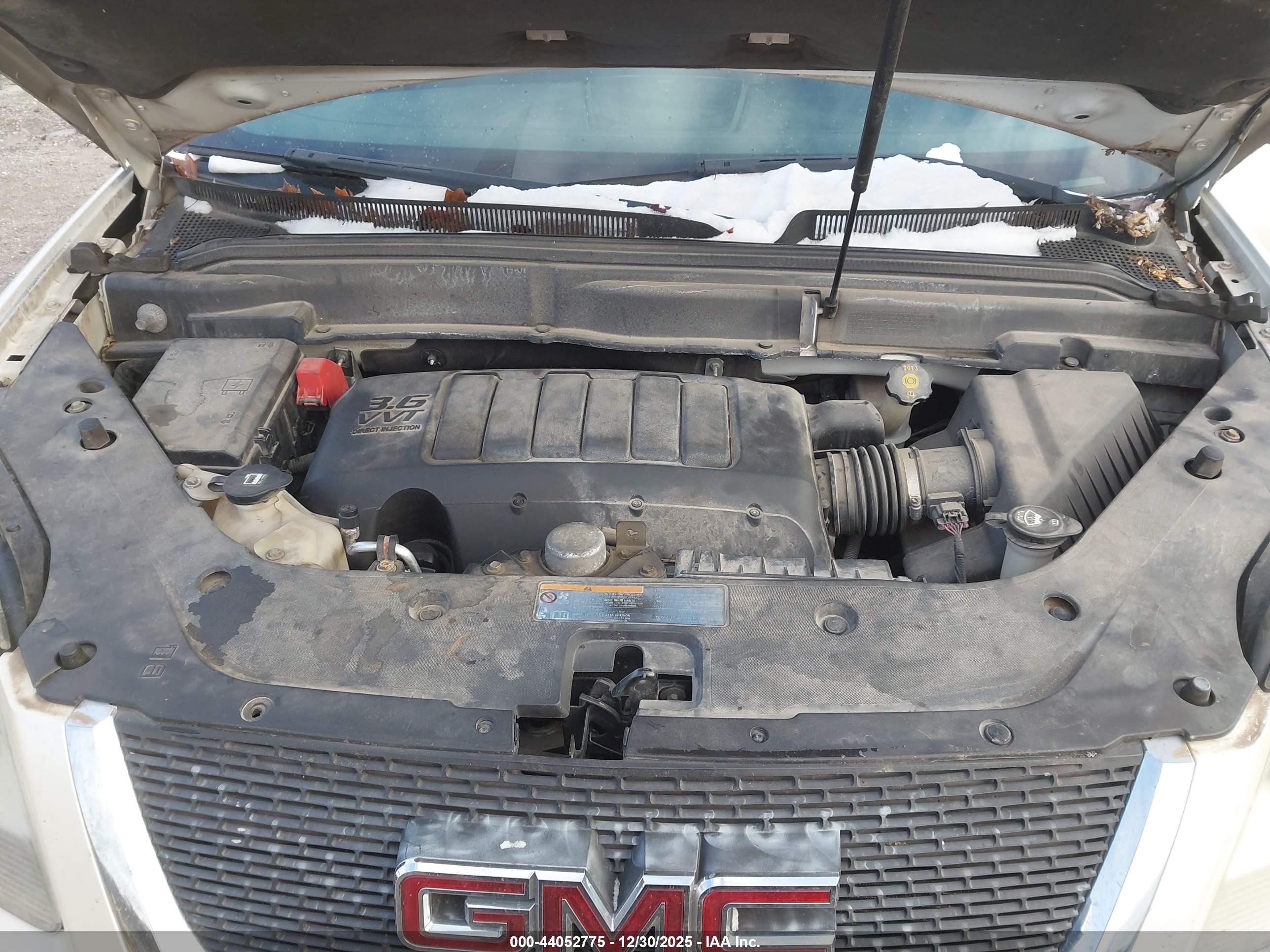 GMC ACADIA image 10
