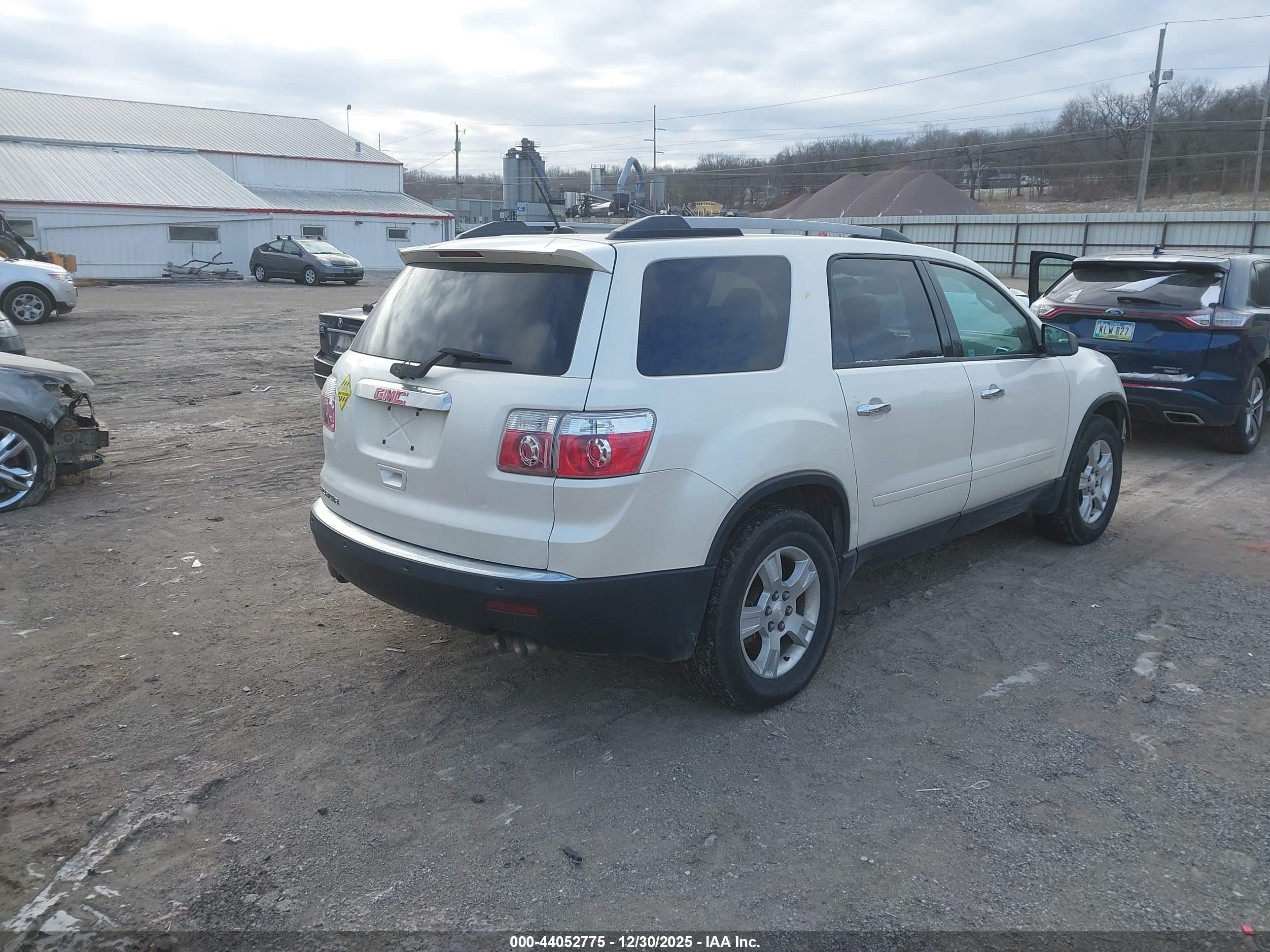 GMC ACADIA image 4