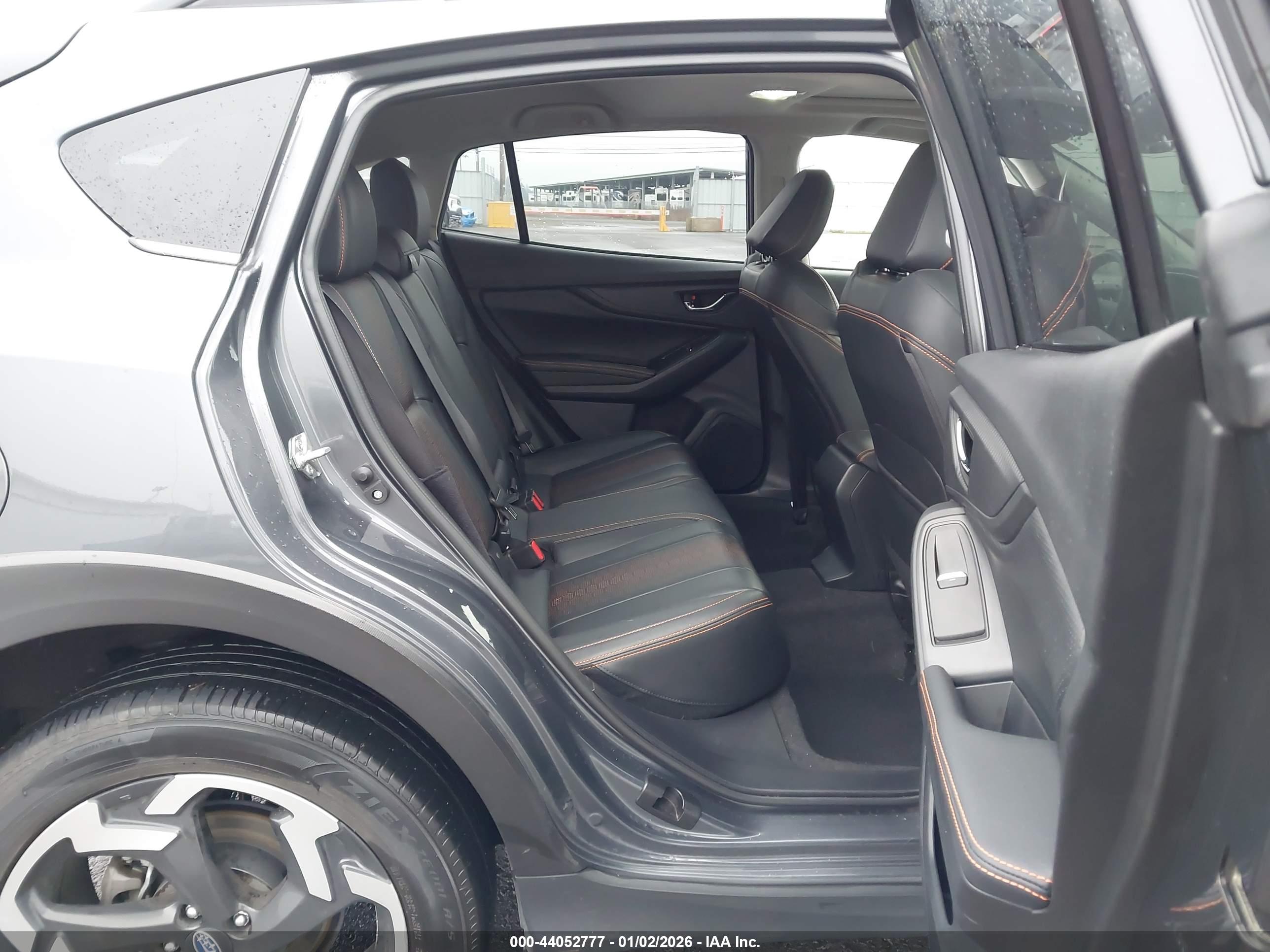 SUBARU CROSSTREK image 8