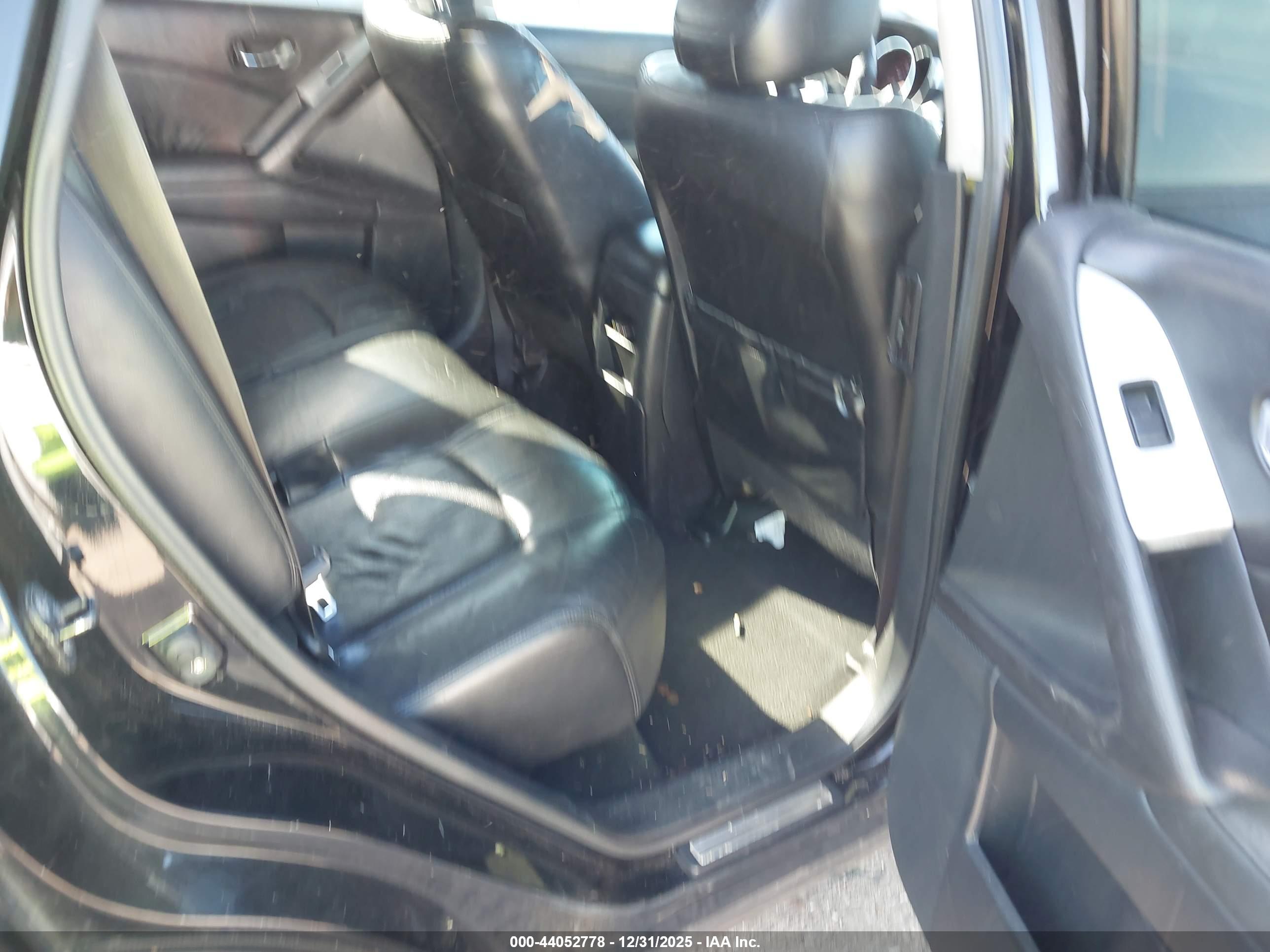 NISSAN MURANO image 8