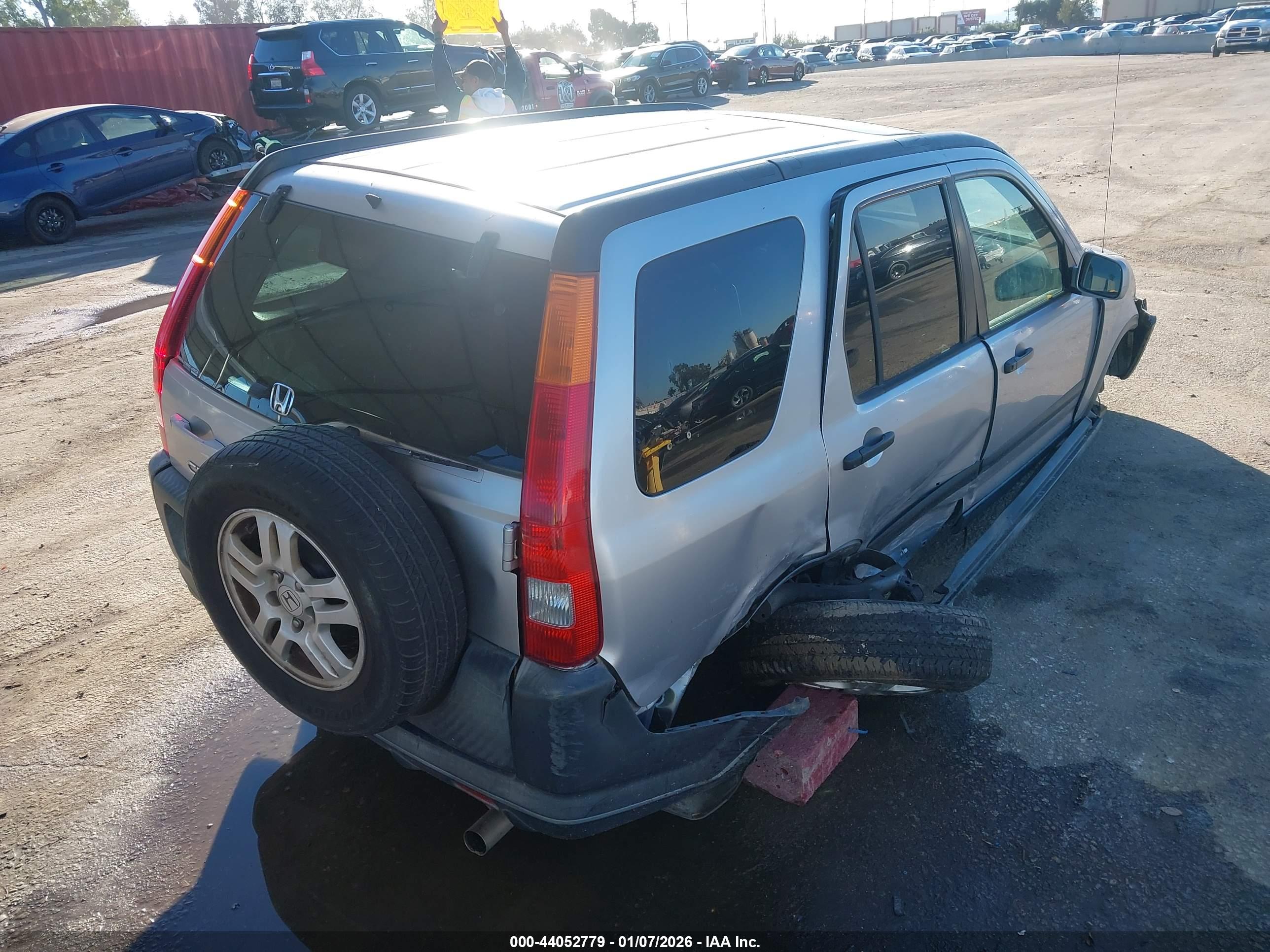 HONDA CR-V image 4