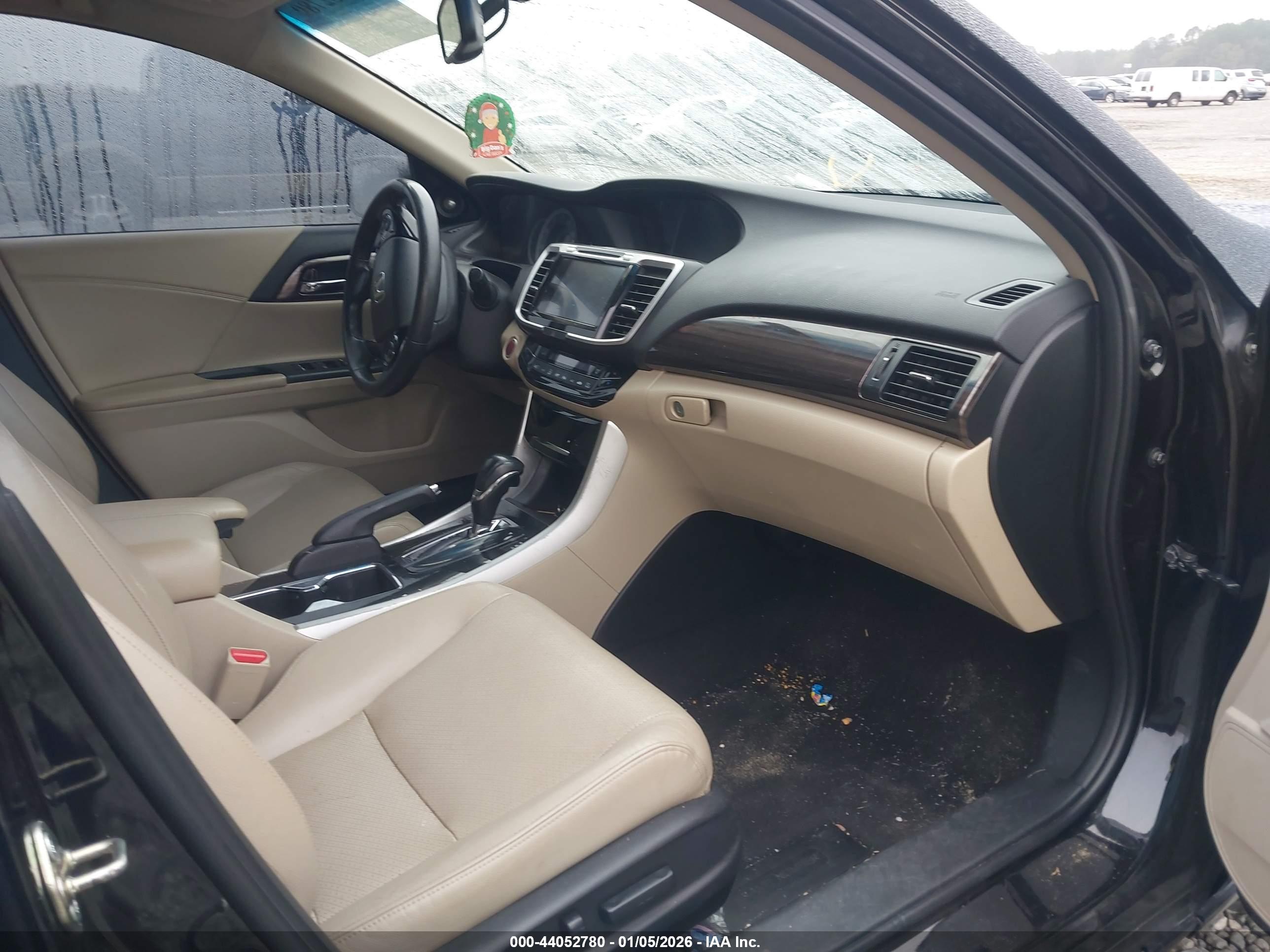 HONDA ACCORD image 5