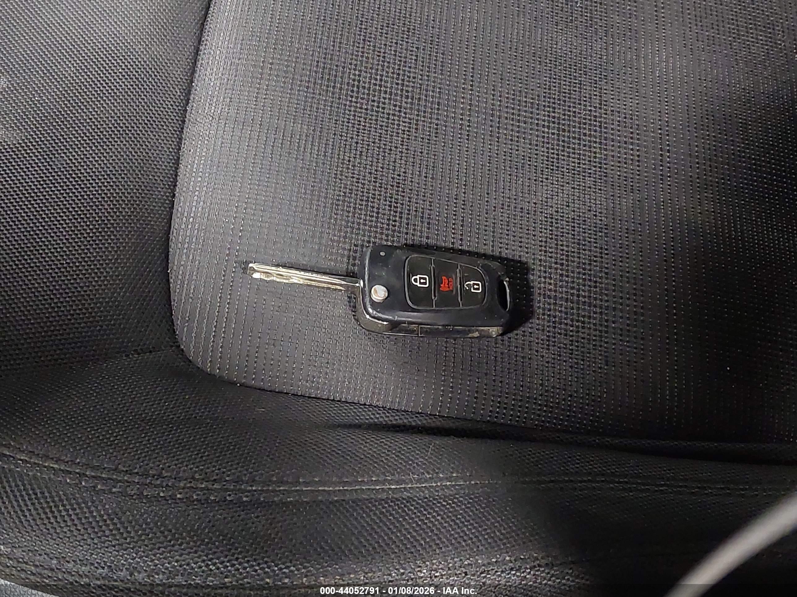 KIA SPORTAGE image 11