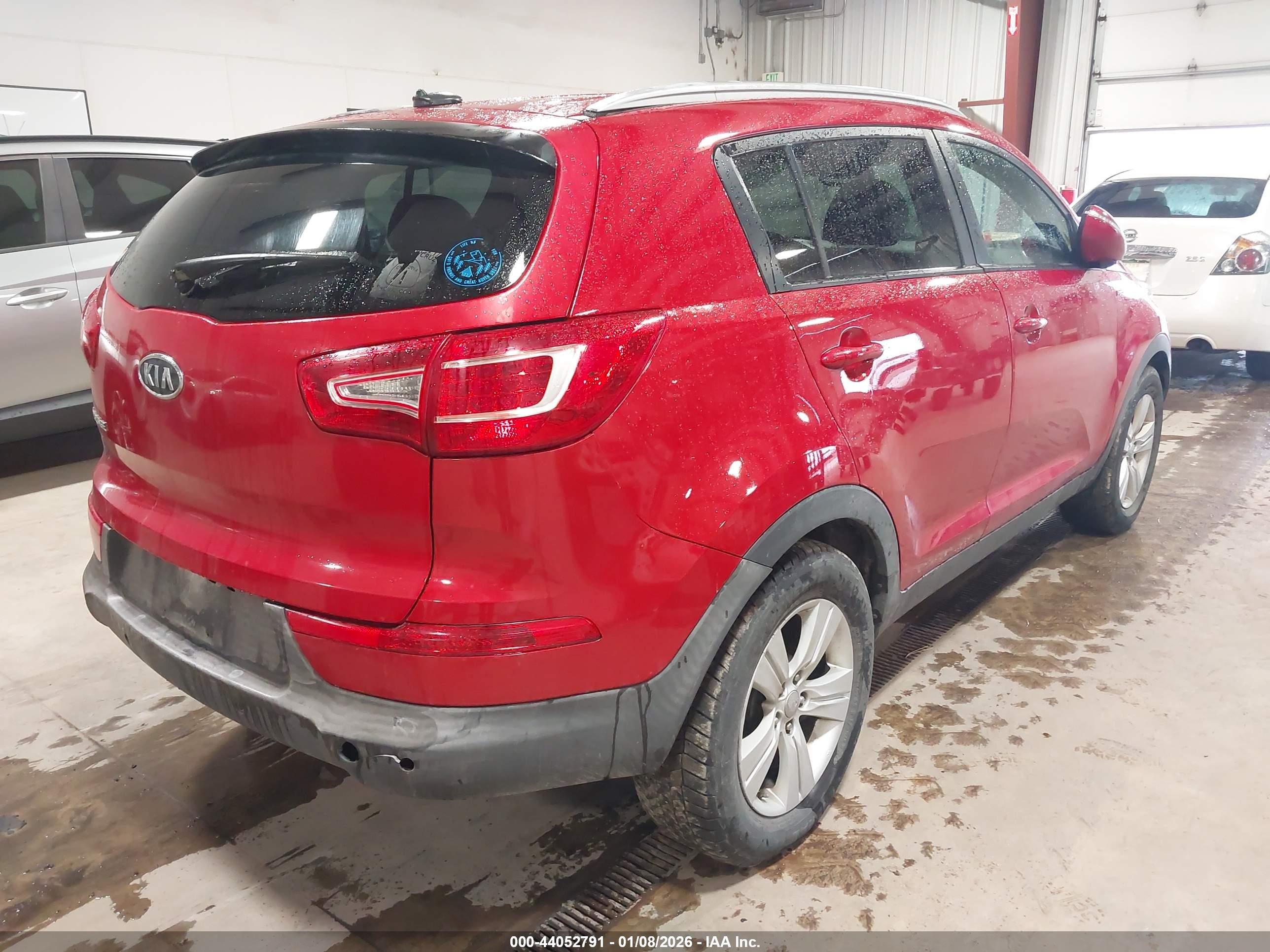 KIA SPORTAGE image 4