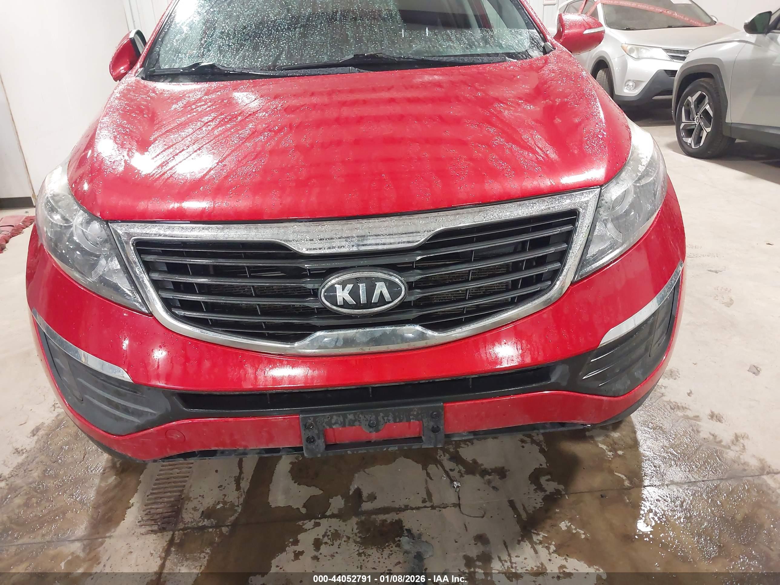 KIA SPORTAGE image 6