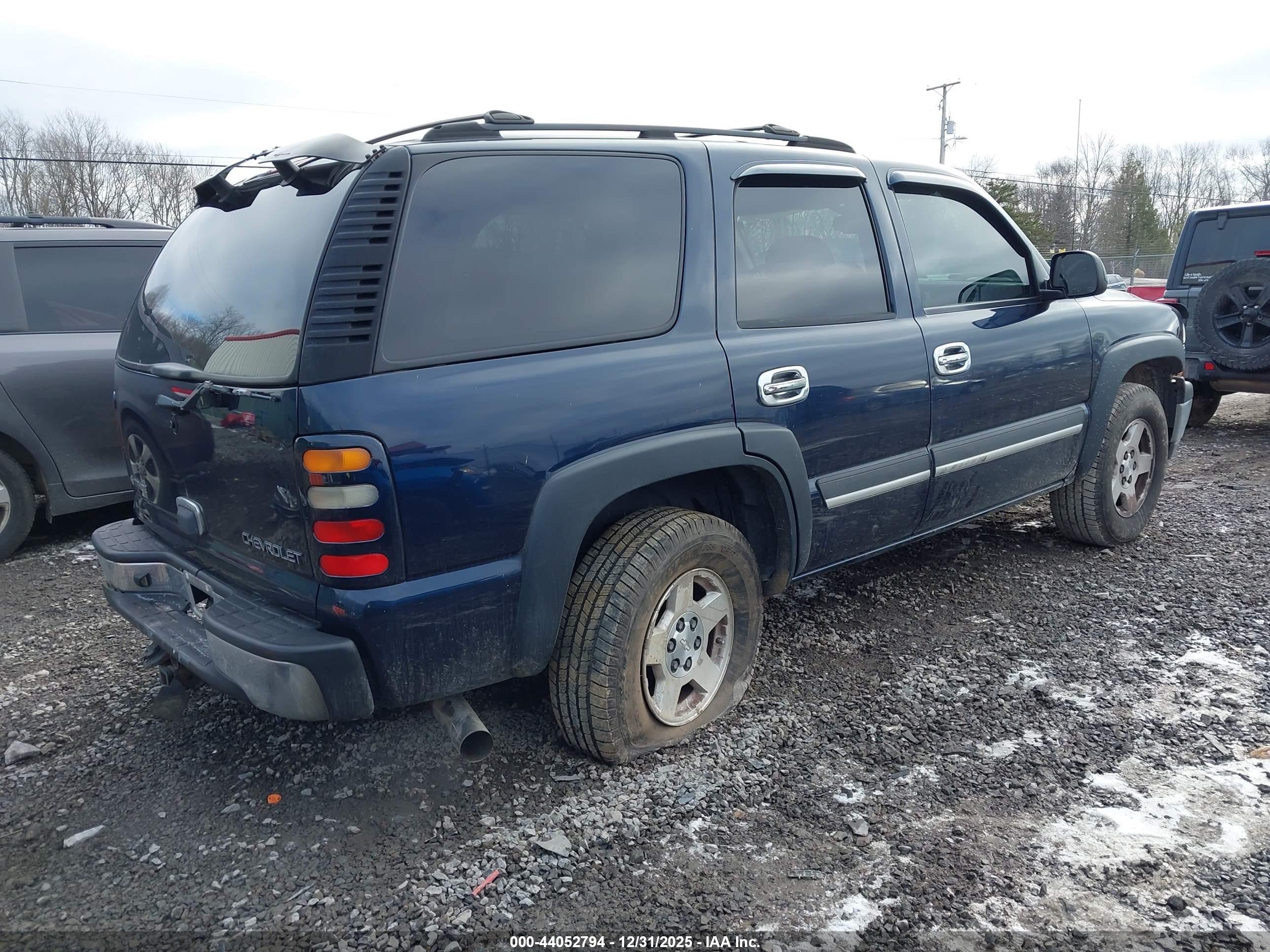 CHEVROLET TAHOE image 4