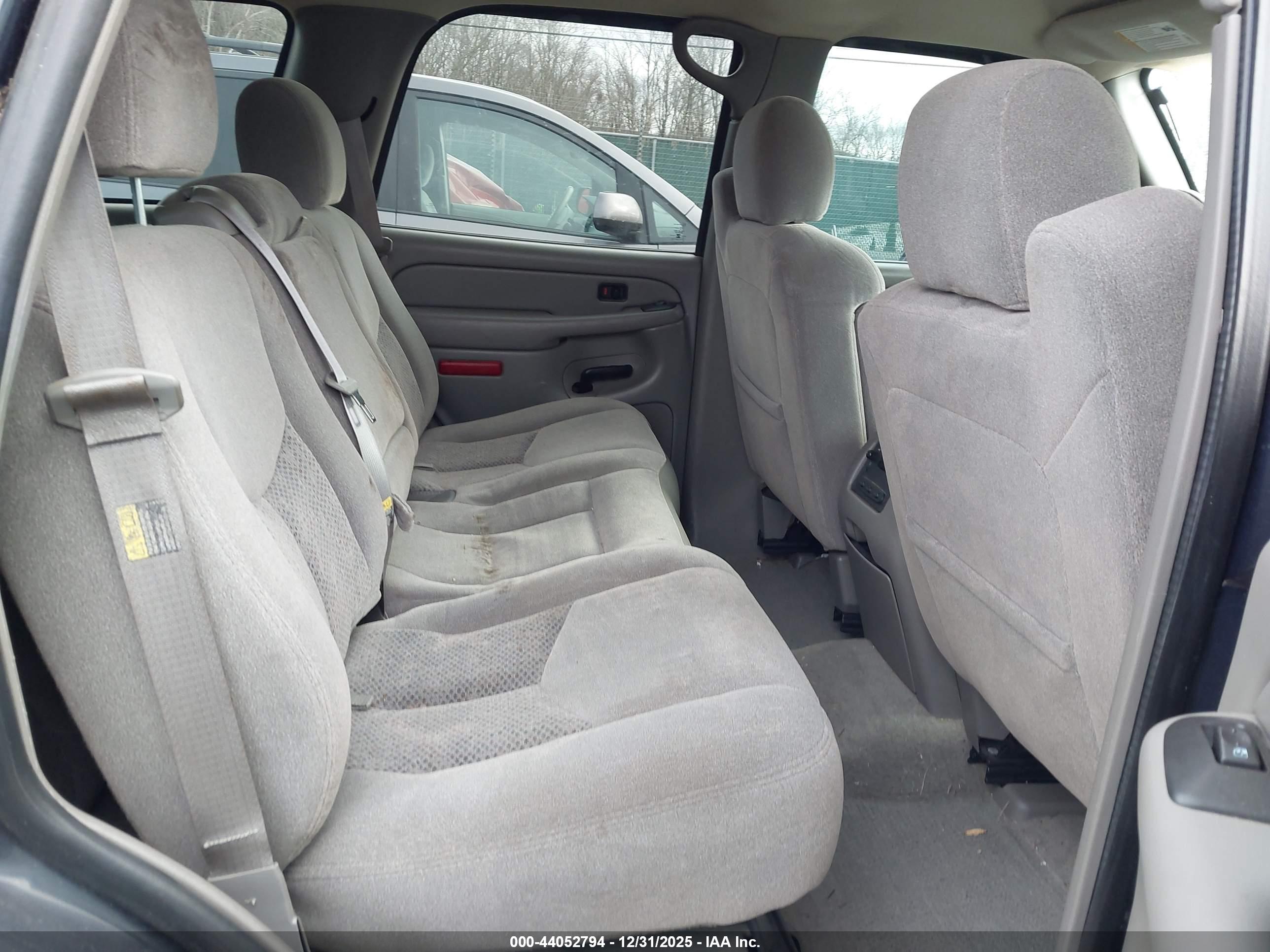 CHEVROLET TAHOE image 8