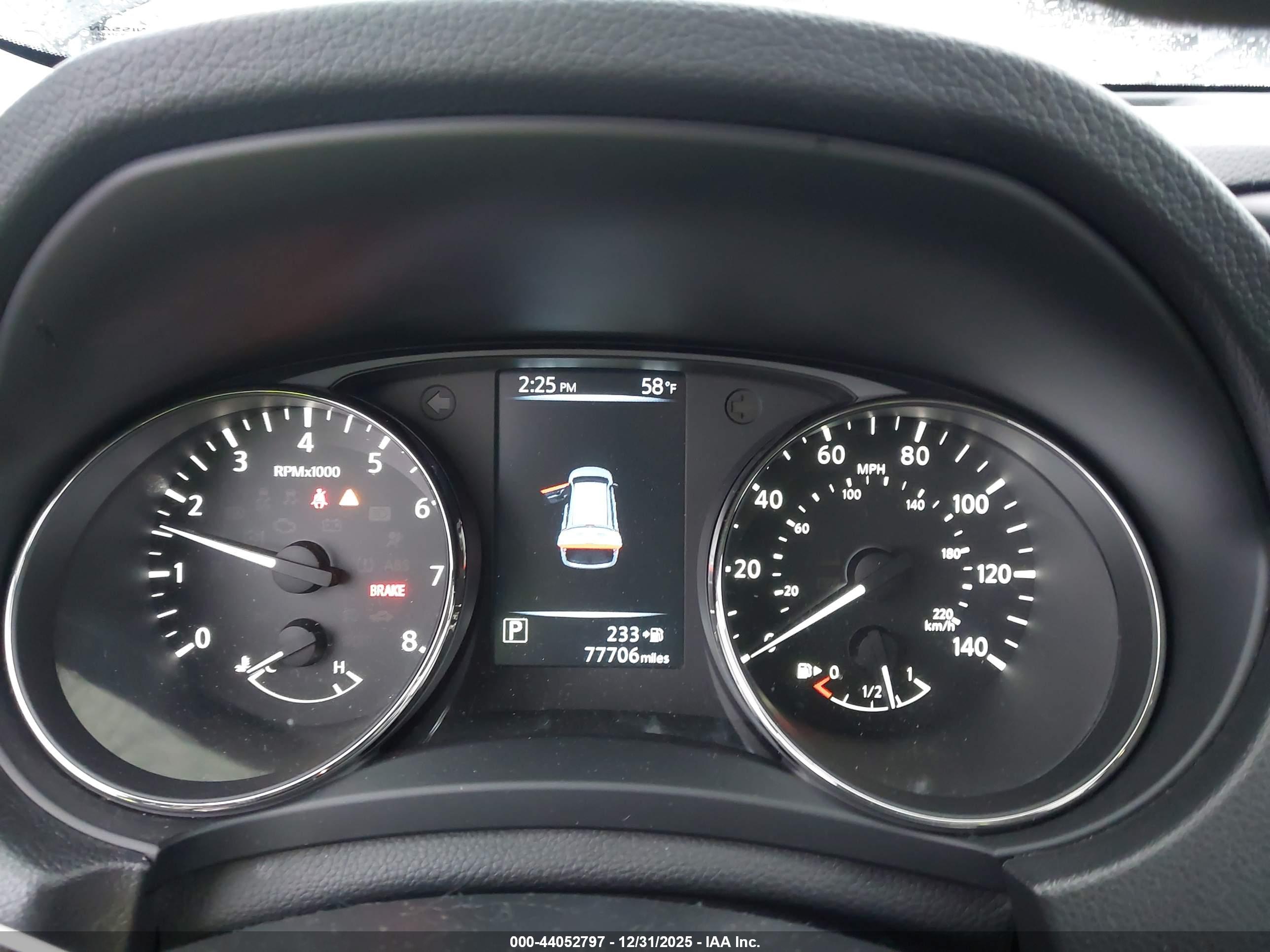 NISSAN ROGUE image 7