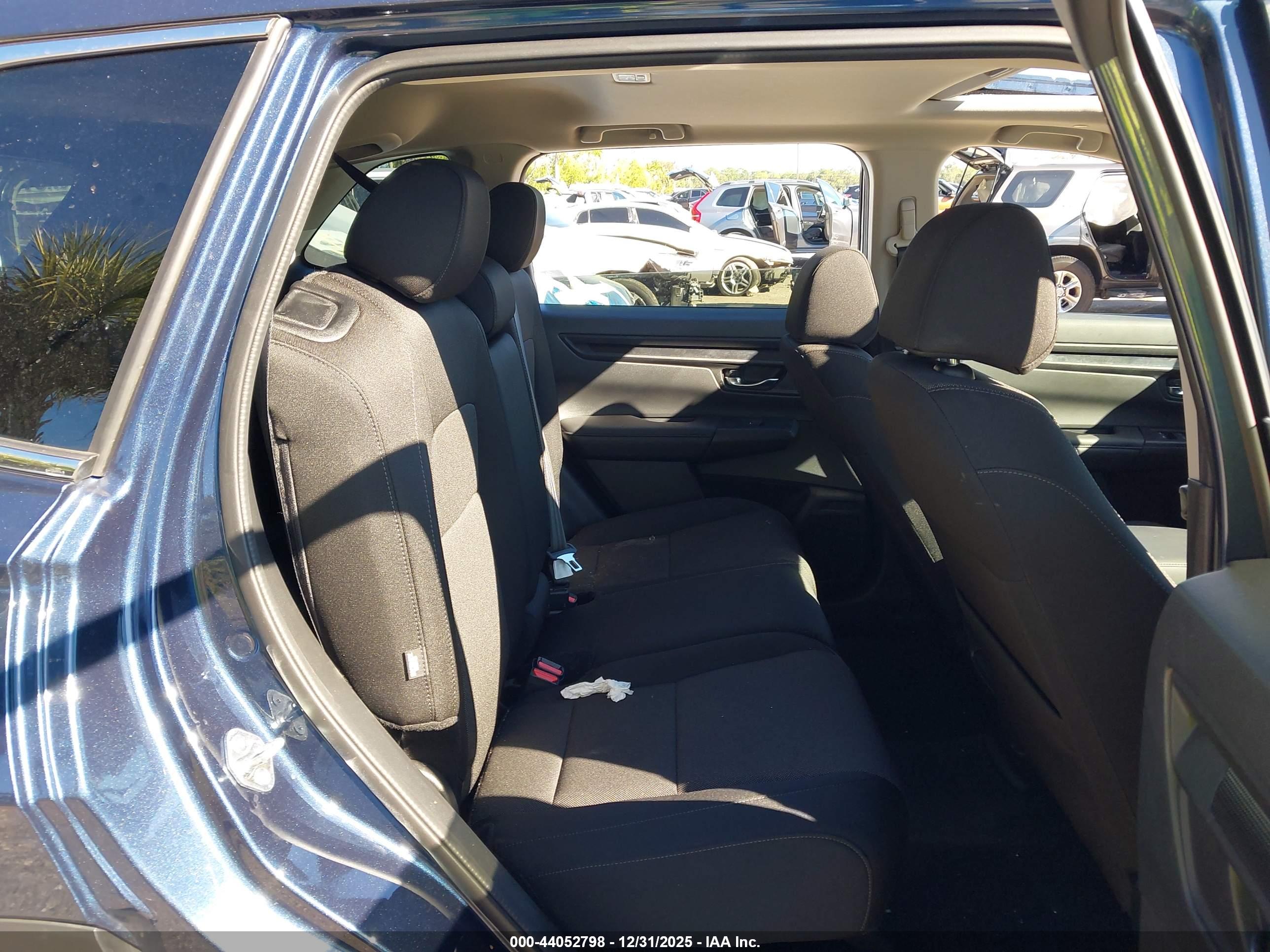 HONDA CR-V image 8