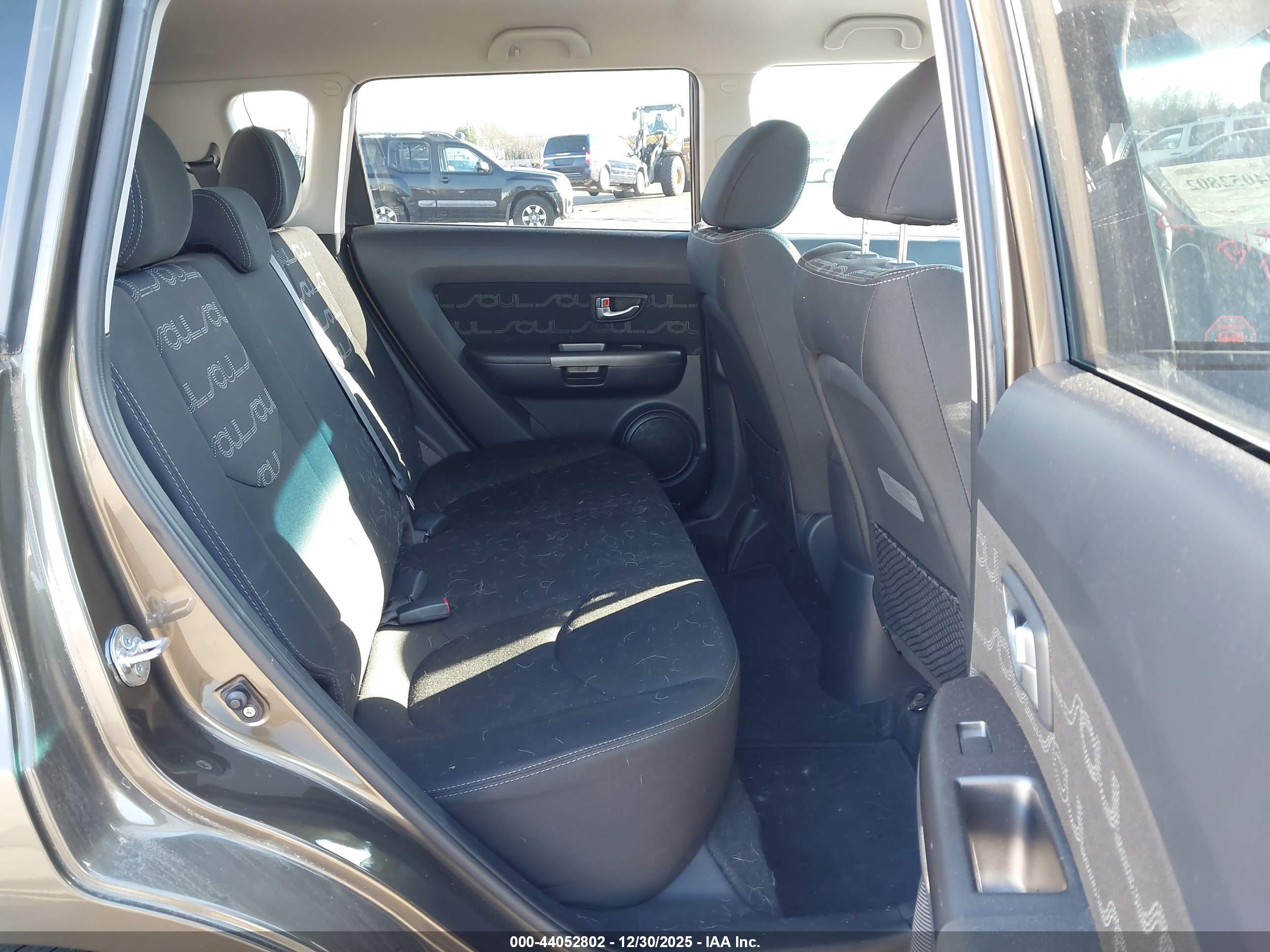 KIA SOUL image 8