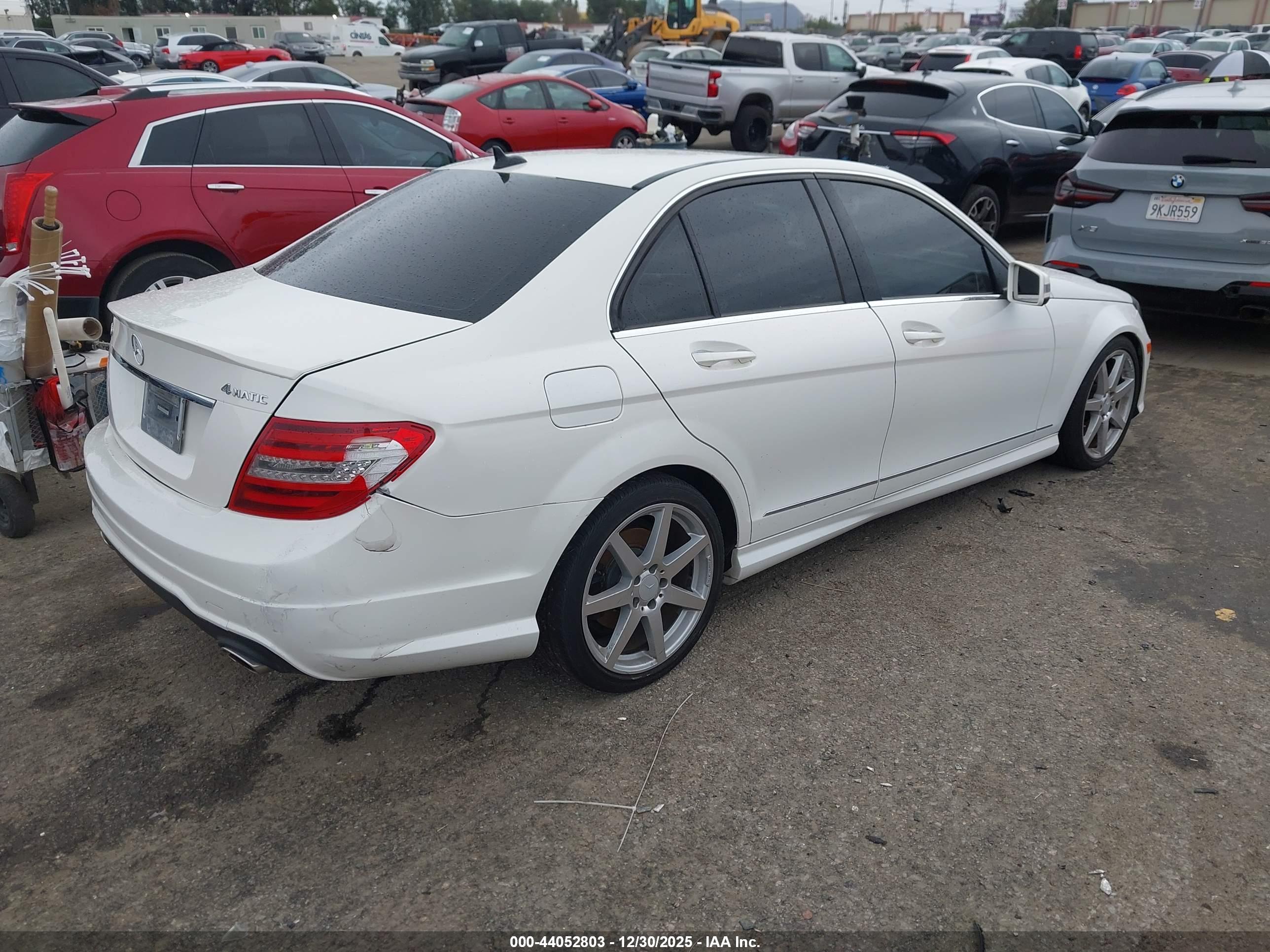 MERCEDES-BENZ C image 4