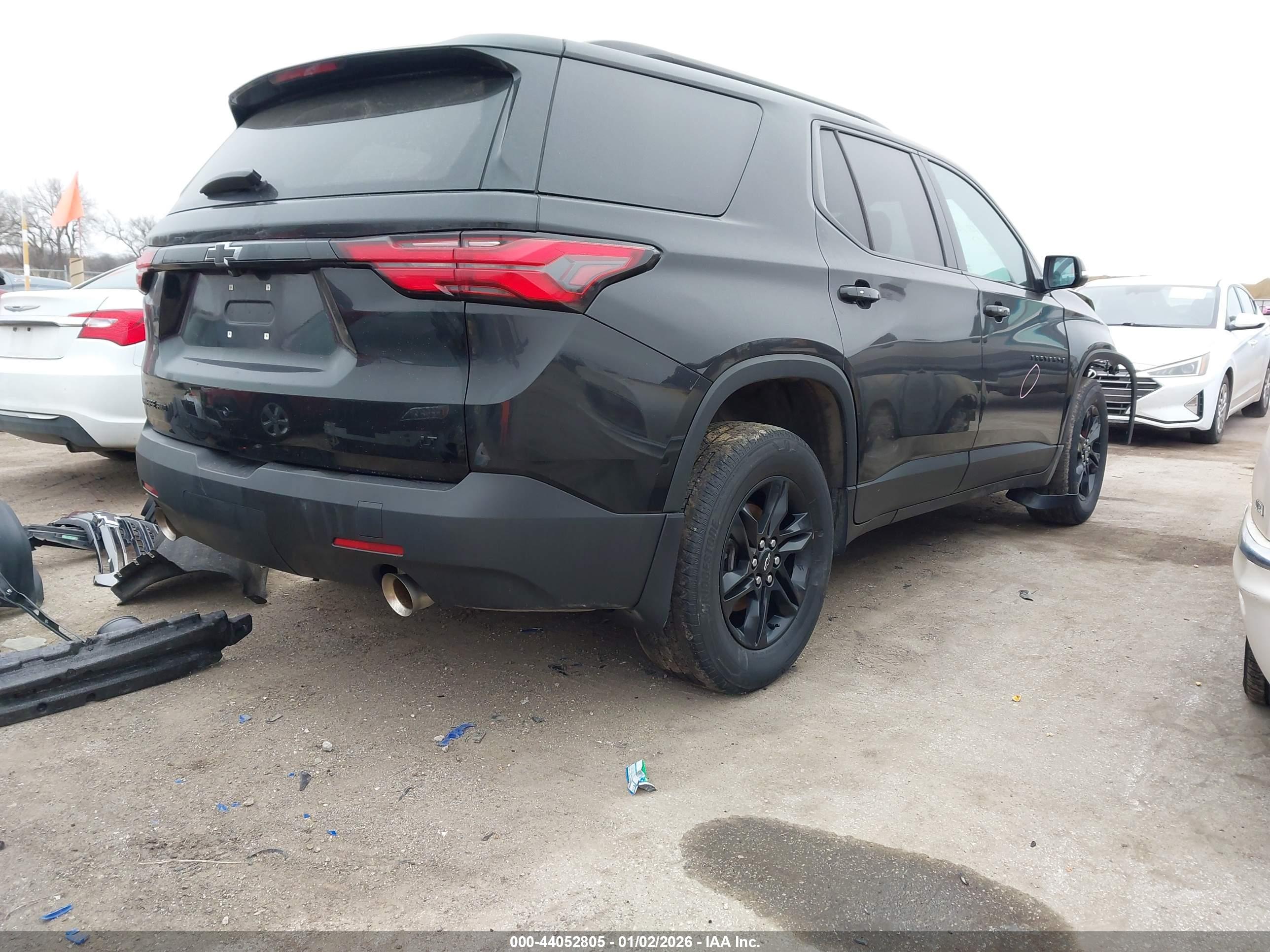 CHEVROLET TRAVERSE image 4