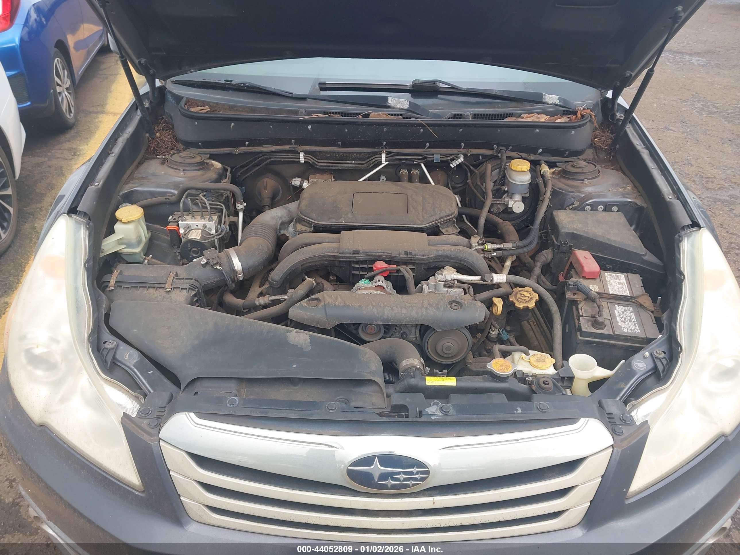 SUBARU OUTBACK image 10