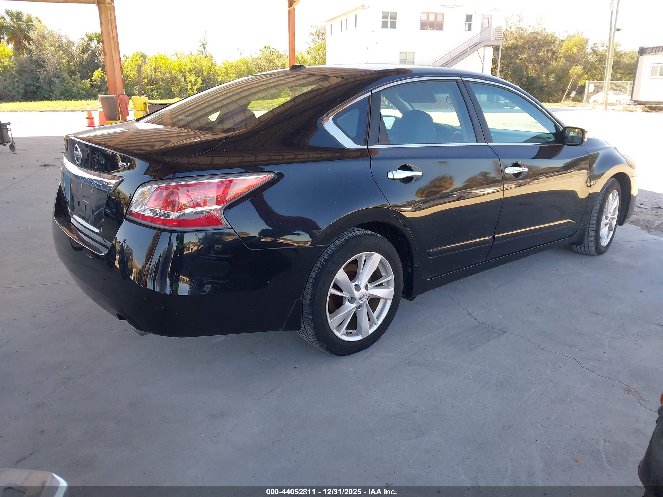 NISSAN ALTIMA image 4
