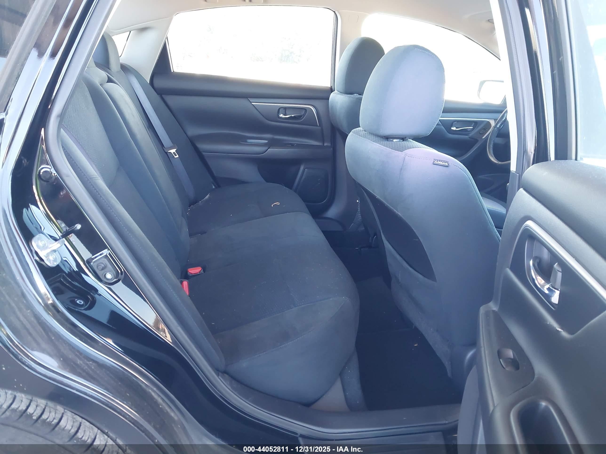 NISSAN ALTIMA image 8