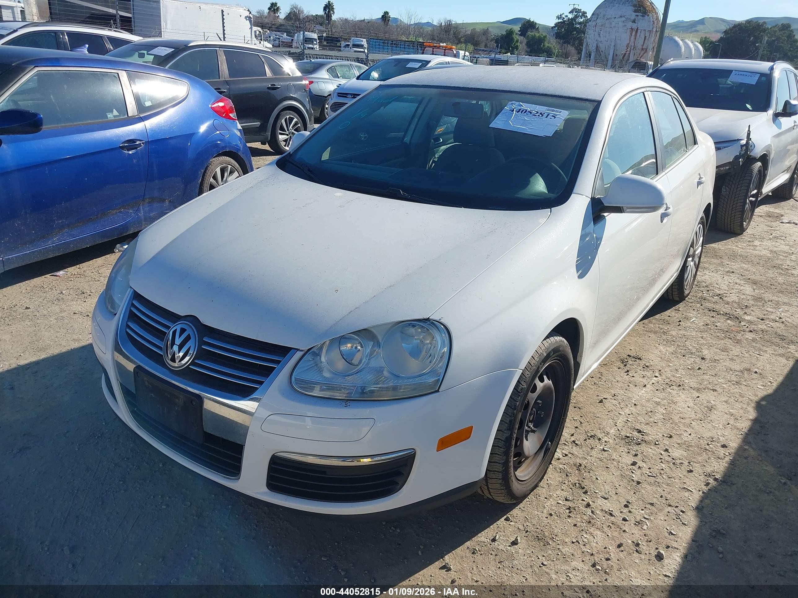 VOLKSWAGEN JETTA image 2