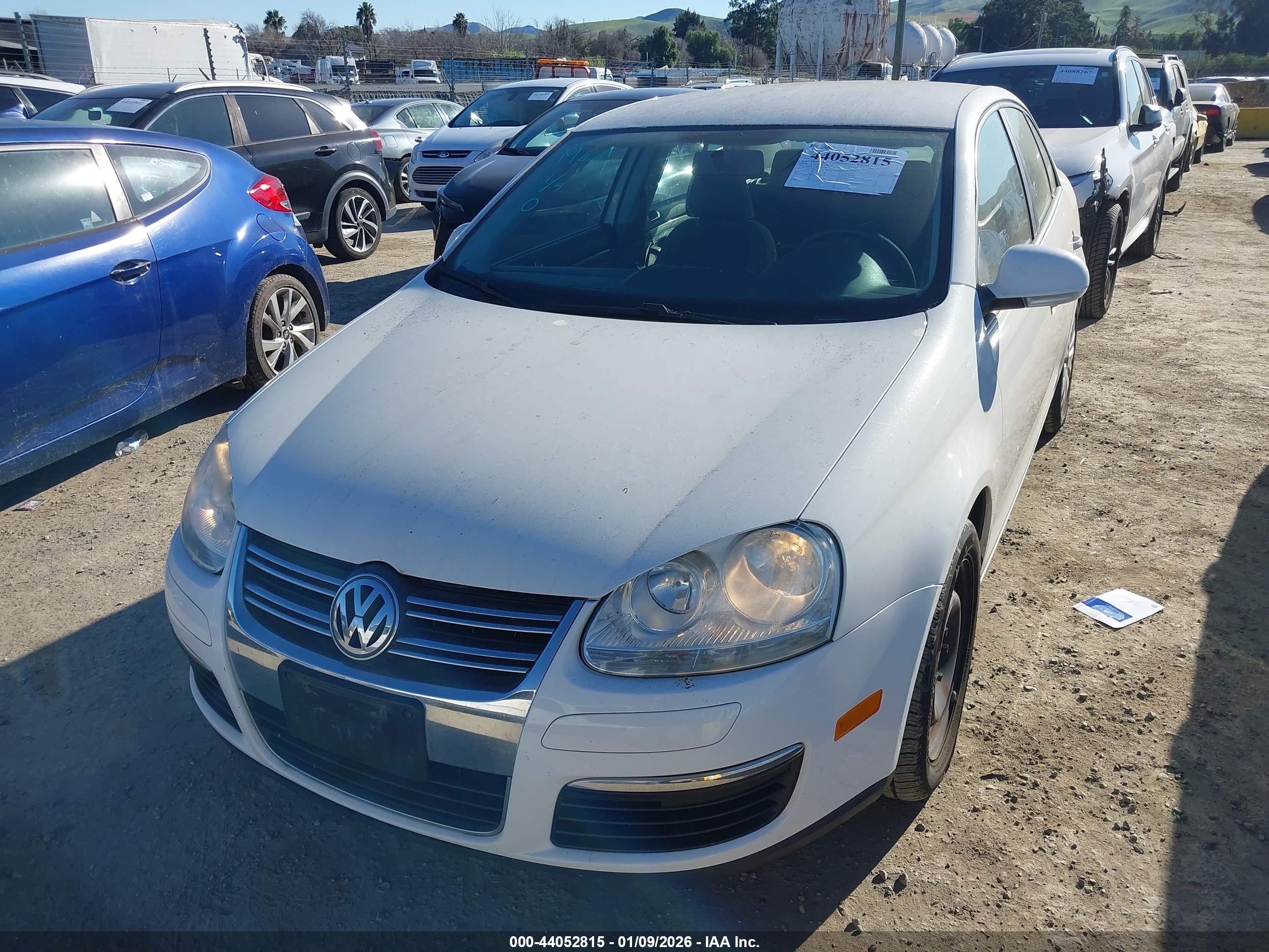 VOLKSWAGEN JETTA image 6
