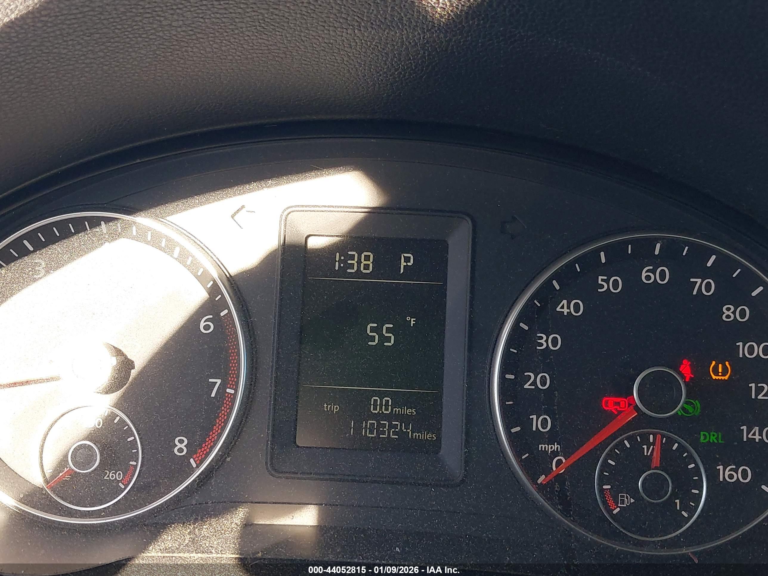VOLKSWAGEN JETTA image 7