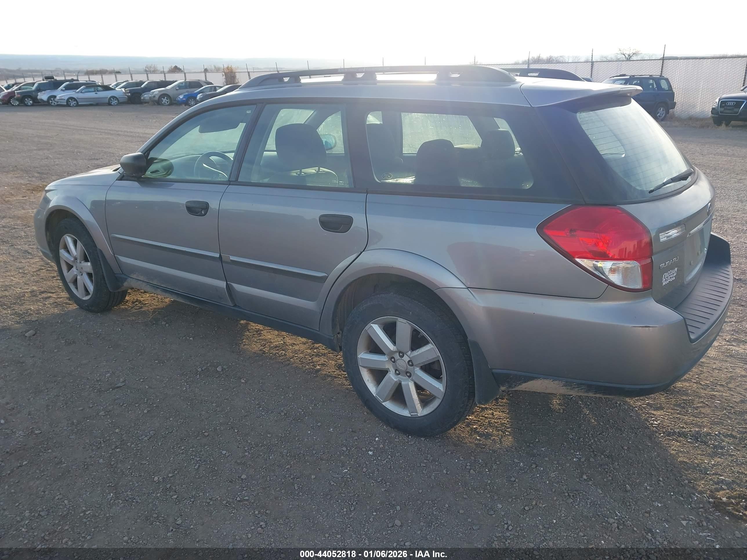 SUBARU OUTBACK image 3