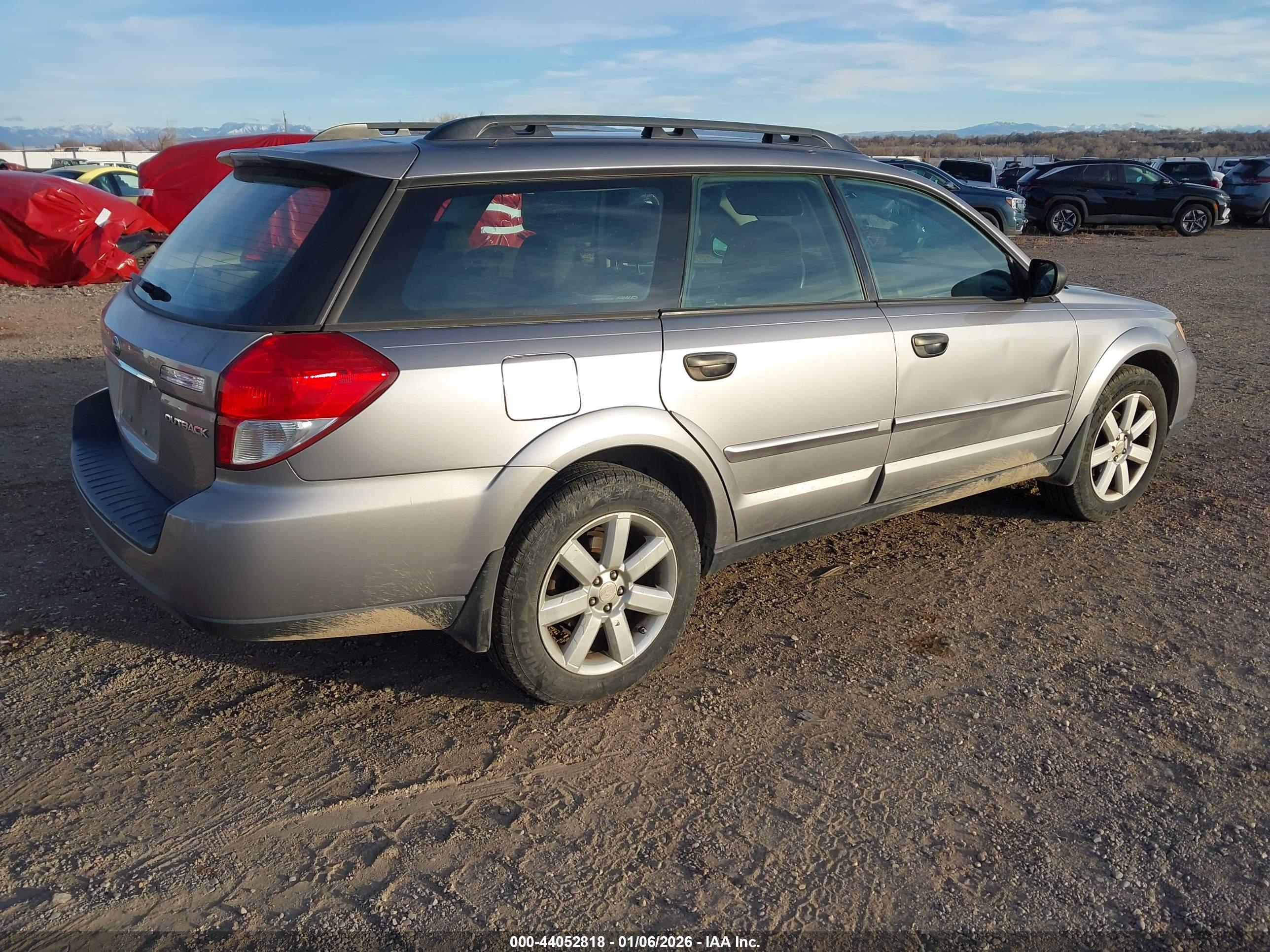 SUBARU OUTBACK image 4