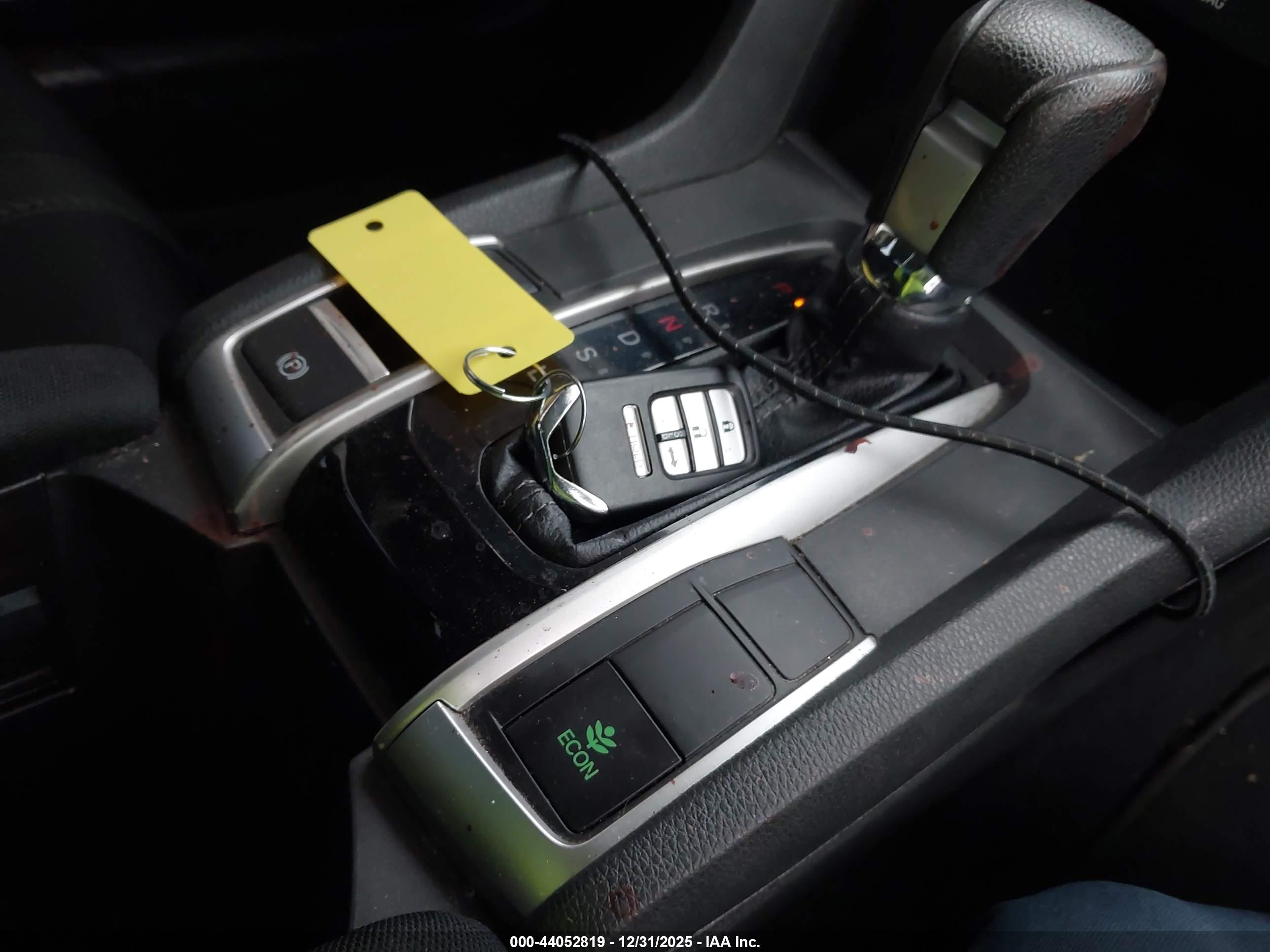 HONDA CIVIC image 11