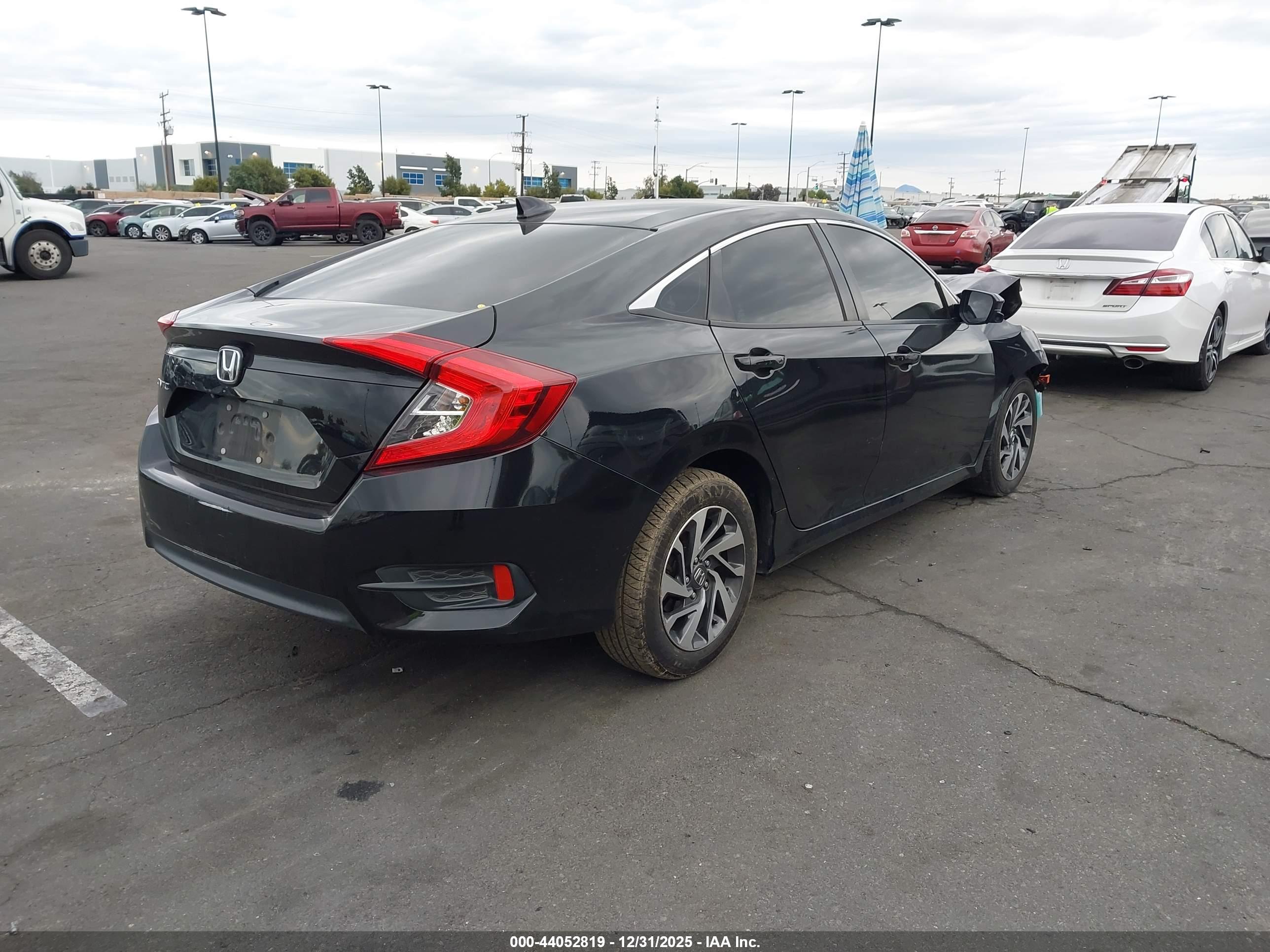 HONDA CIVIC image 4