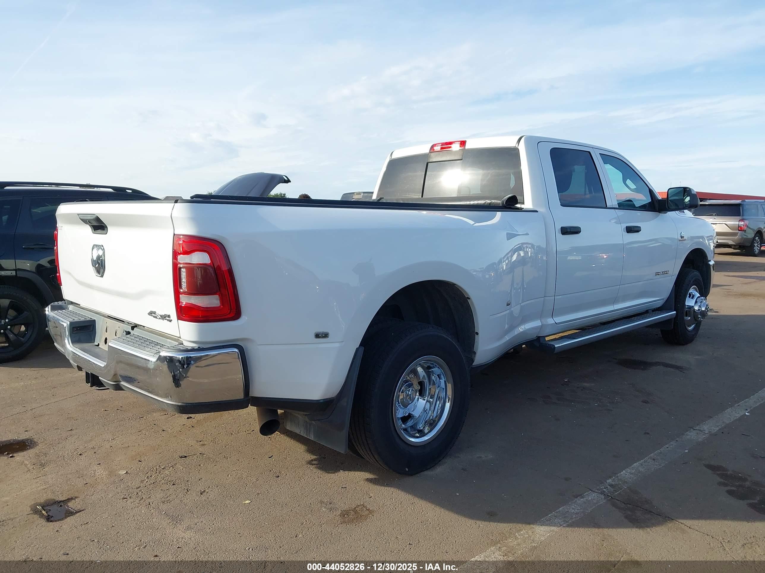 RAM 3500 image 4