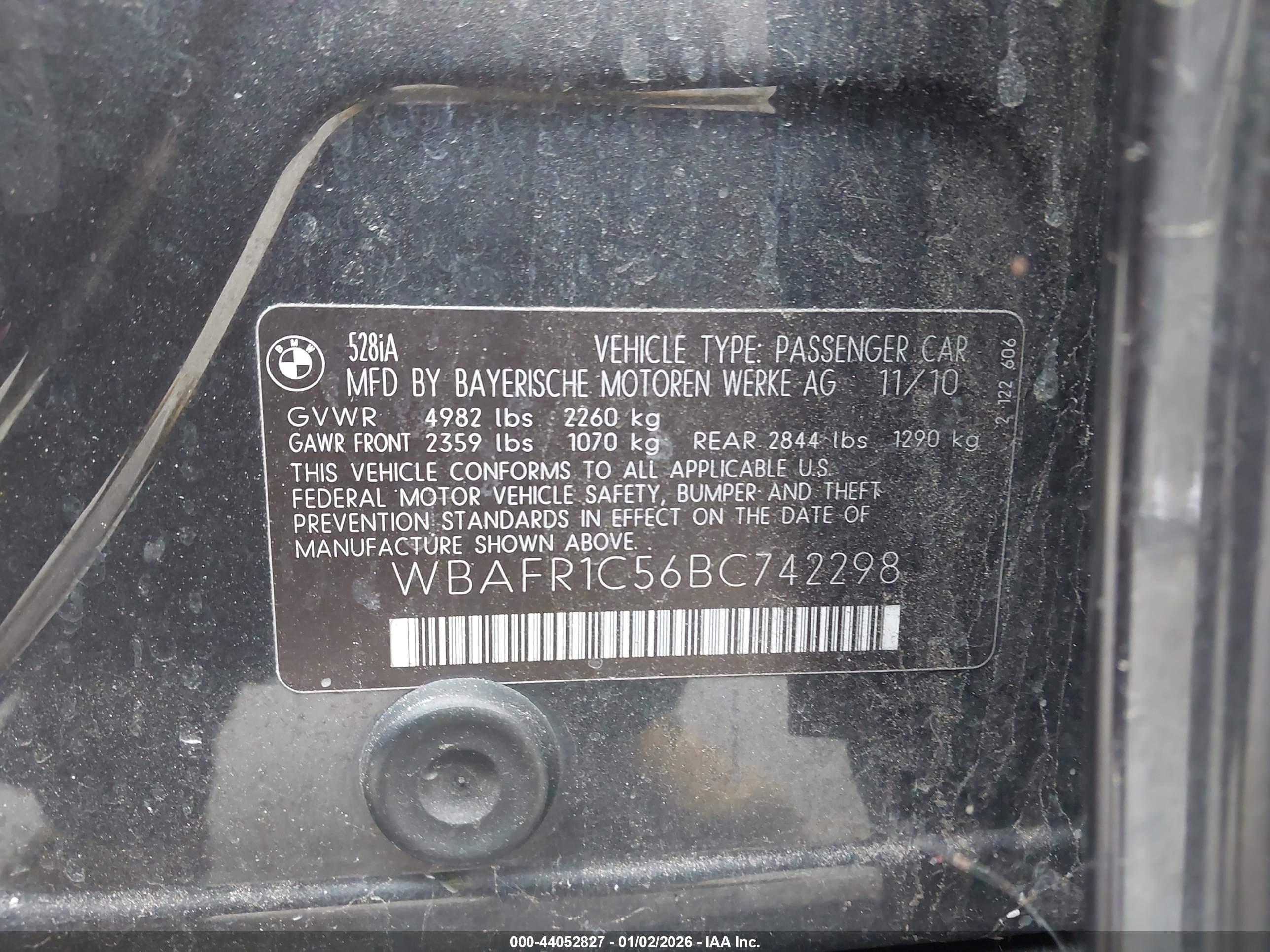 BMW 528I image 9