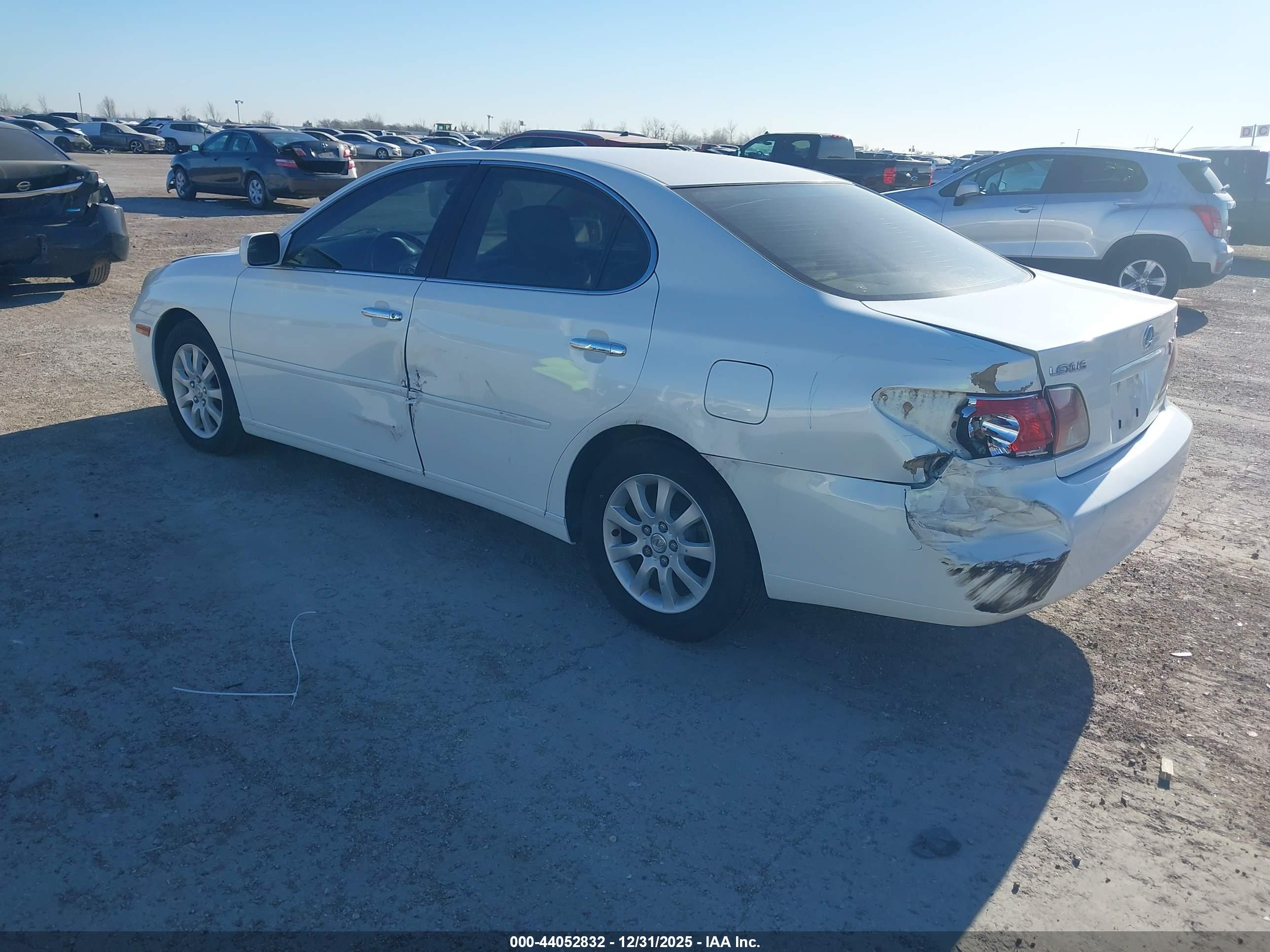 LEXUS ES image 3