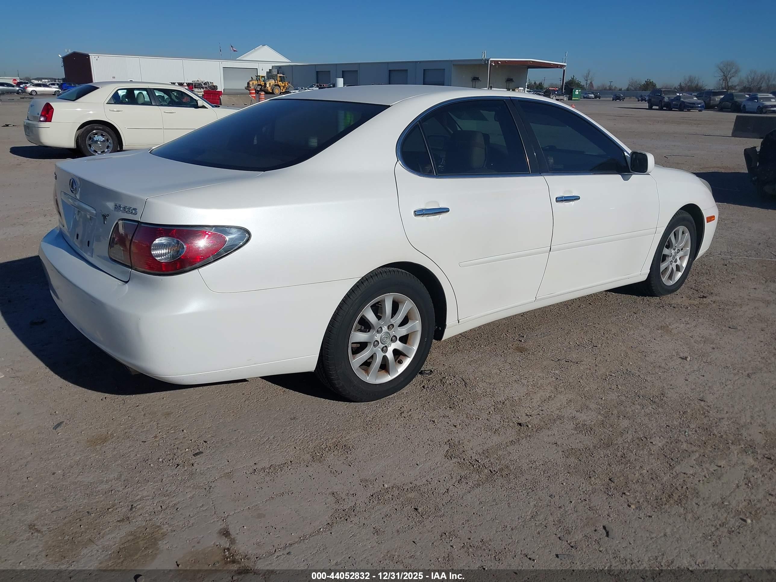LEXUS ES image 4