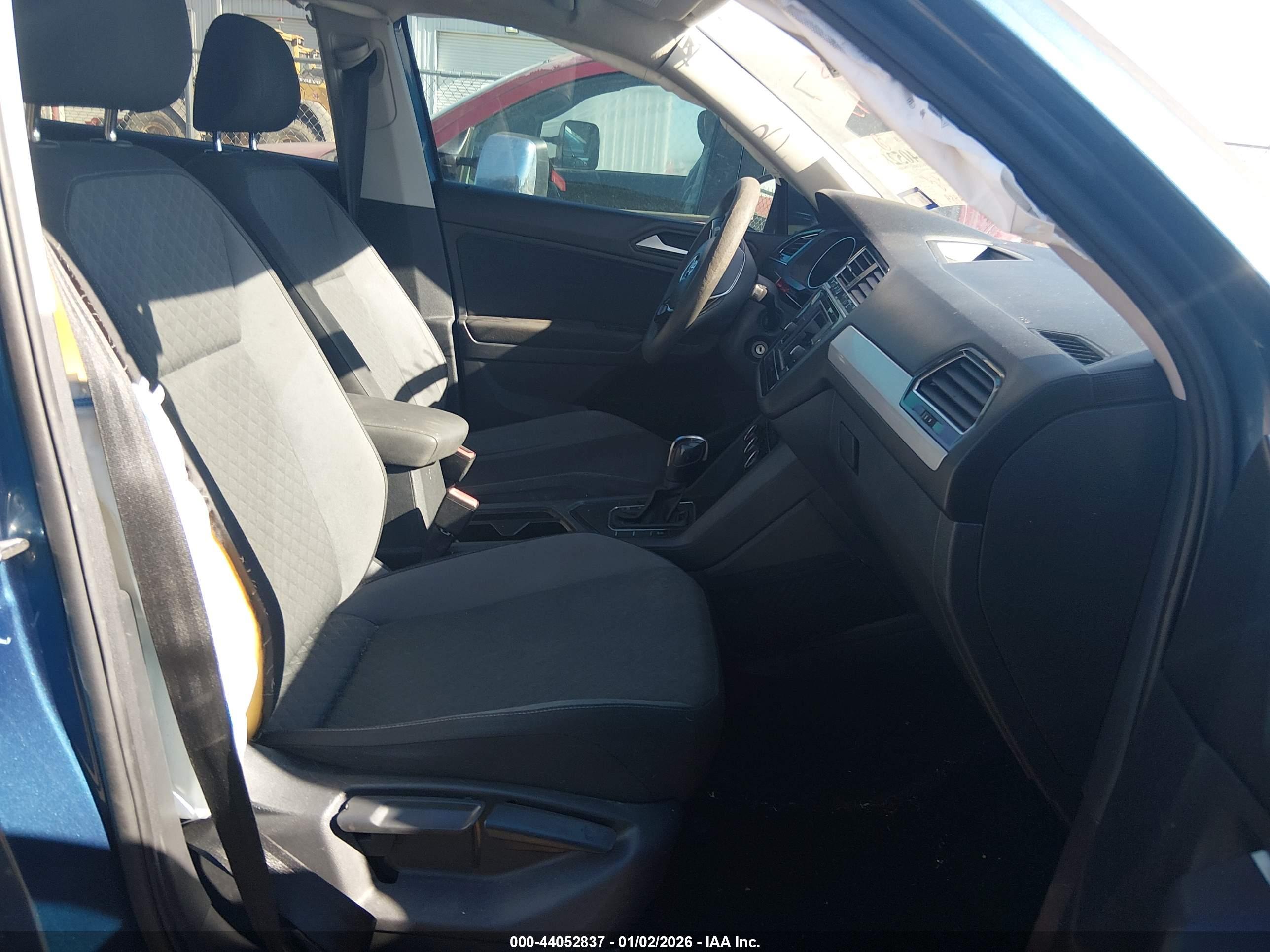 VOLKSWAGEN TIGUAN image 5