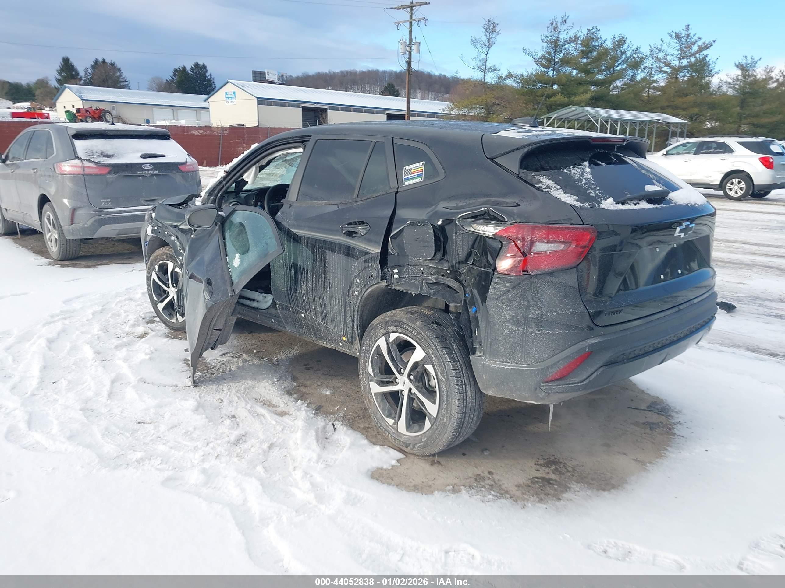 CHEVROLET TRAX image 3