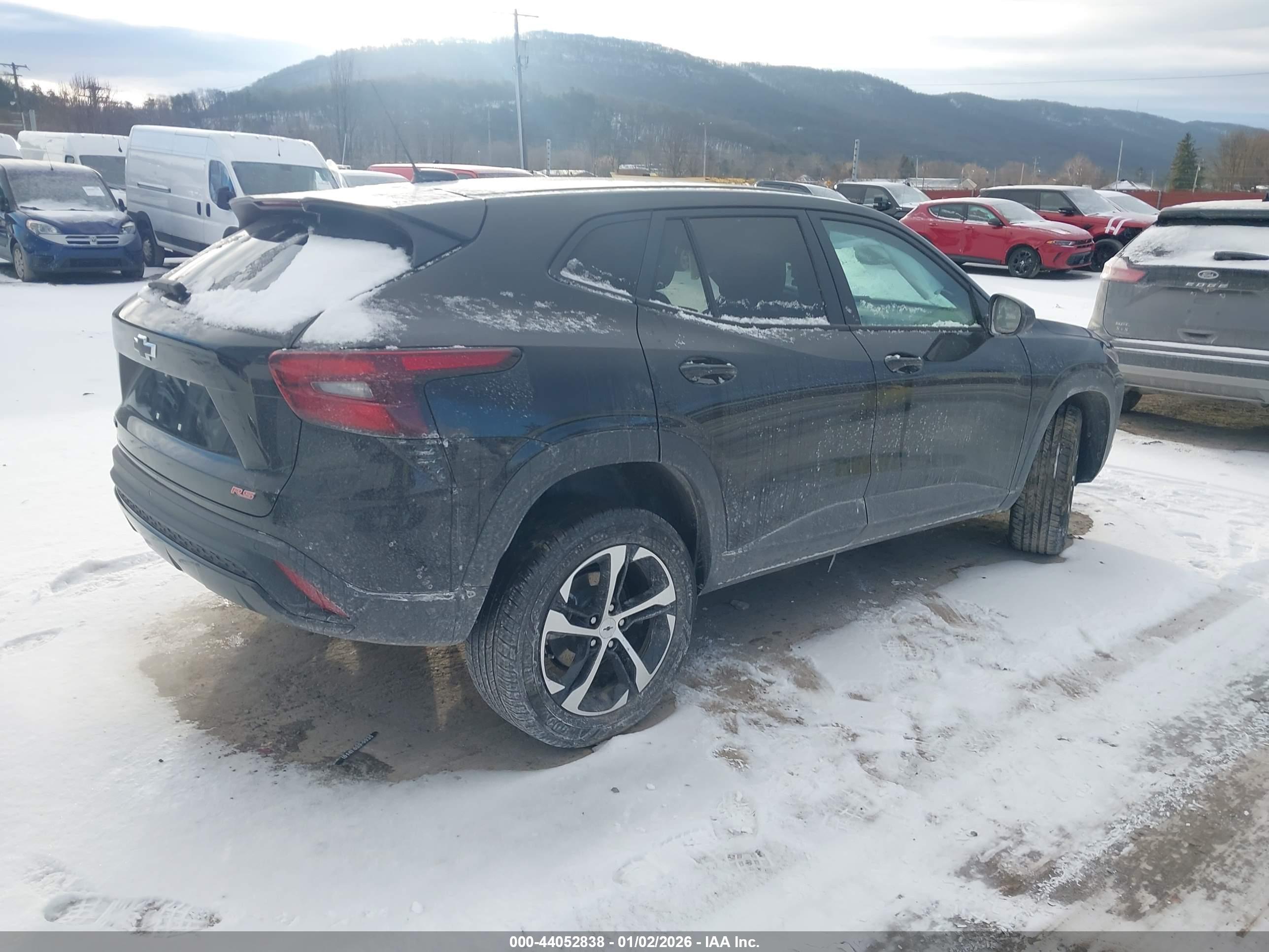 CHEVROLET TRAX image 4