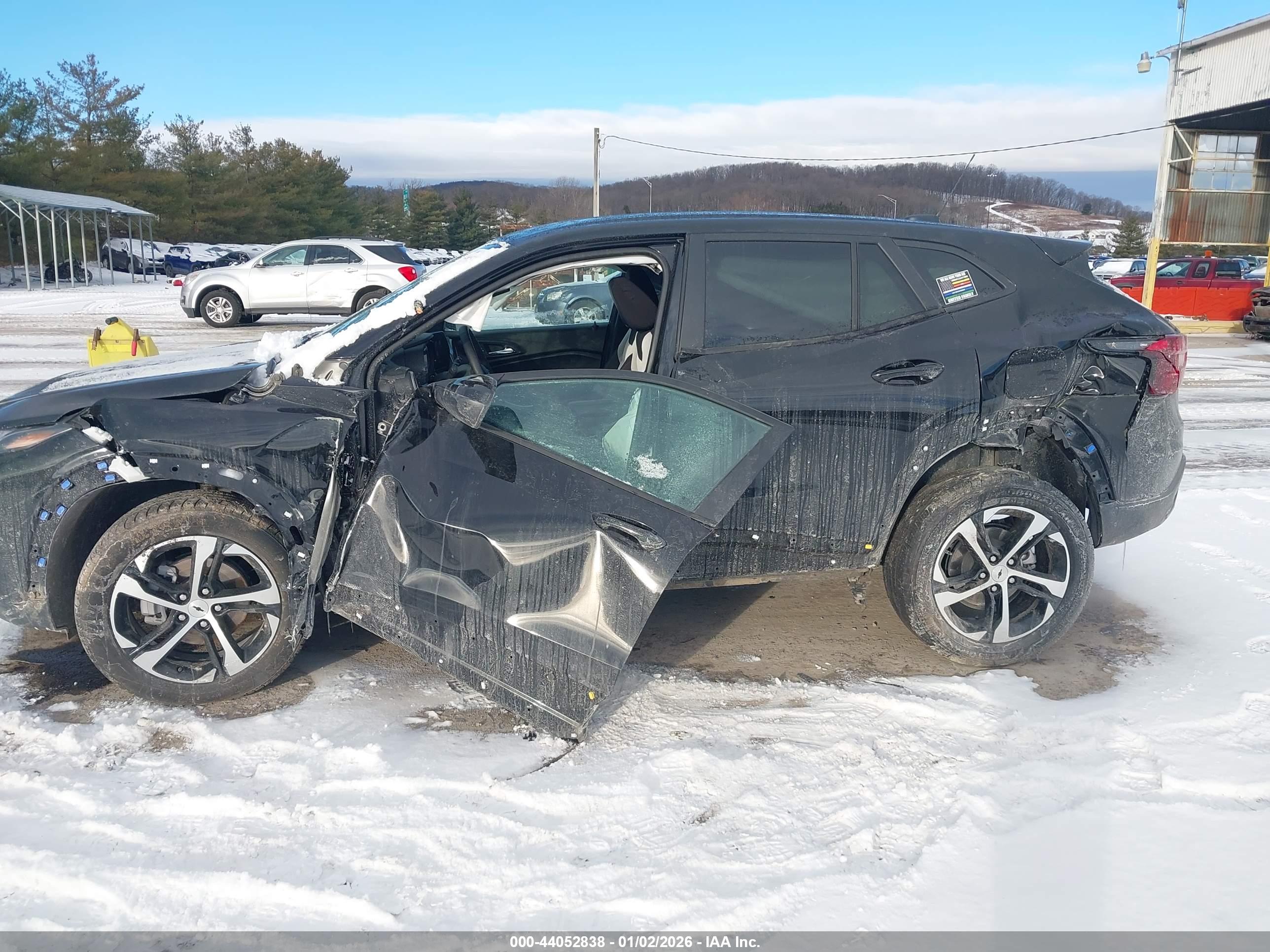 CHEVROLET TRAX image 6