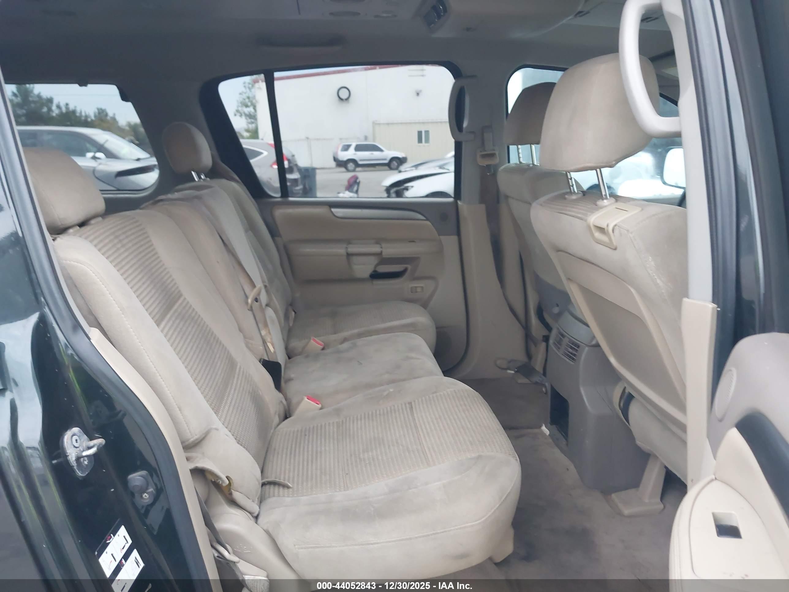 NISSAN ARMADA image 8