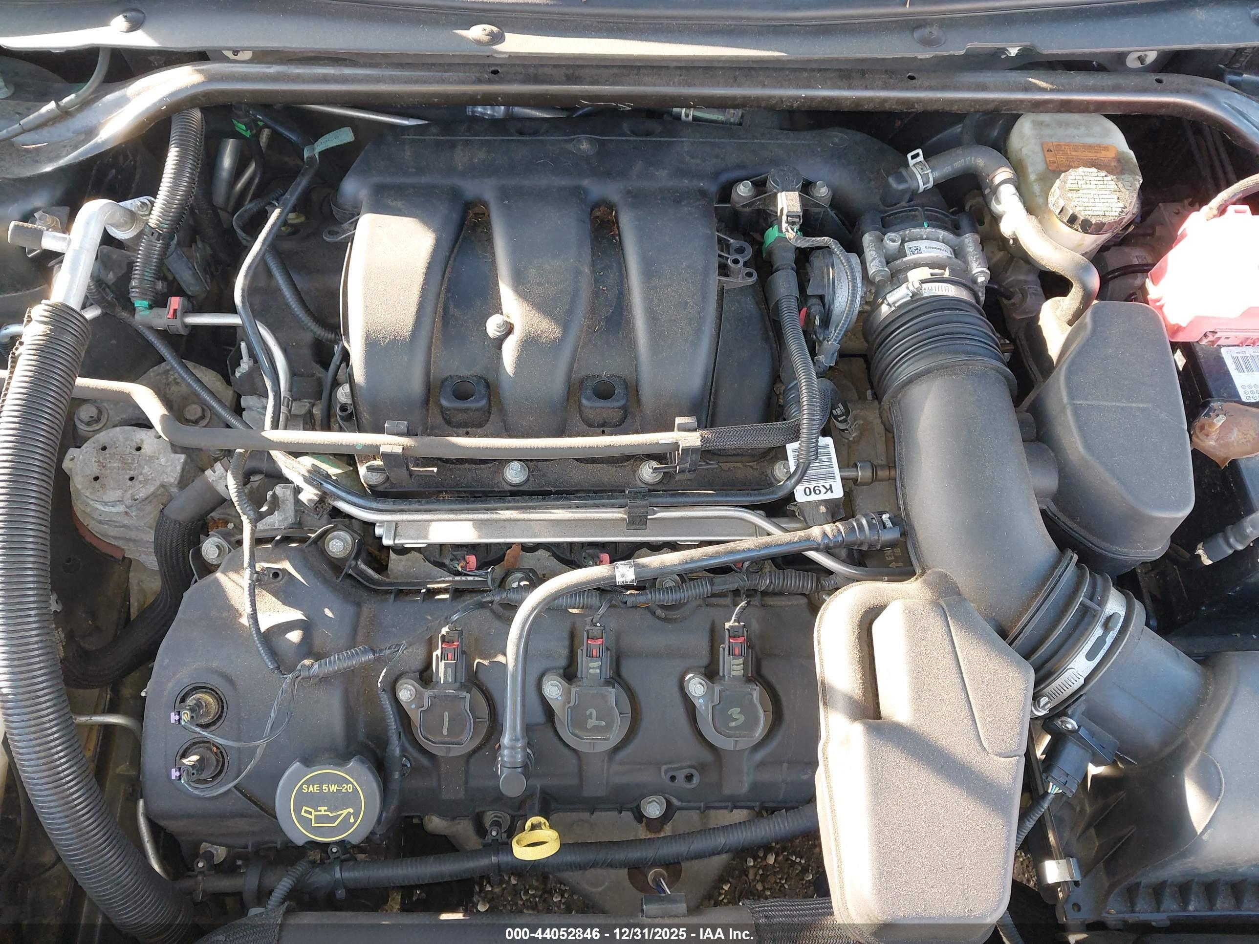 FORD TAURUS image 10