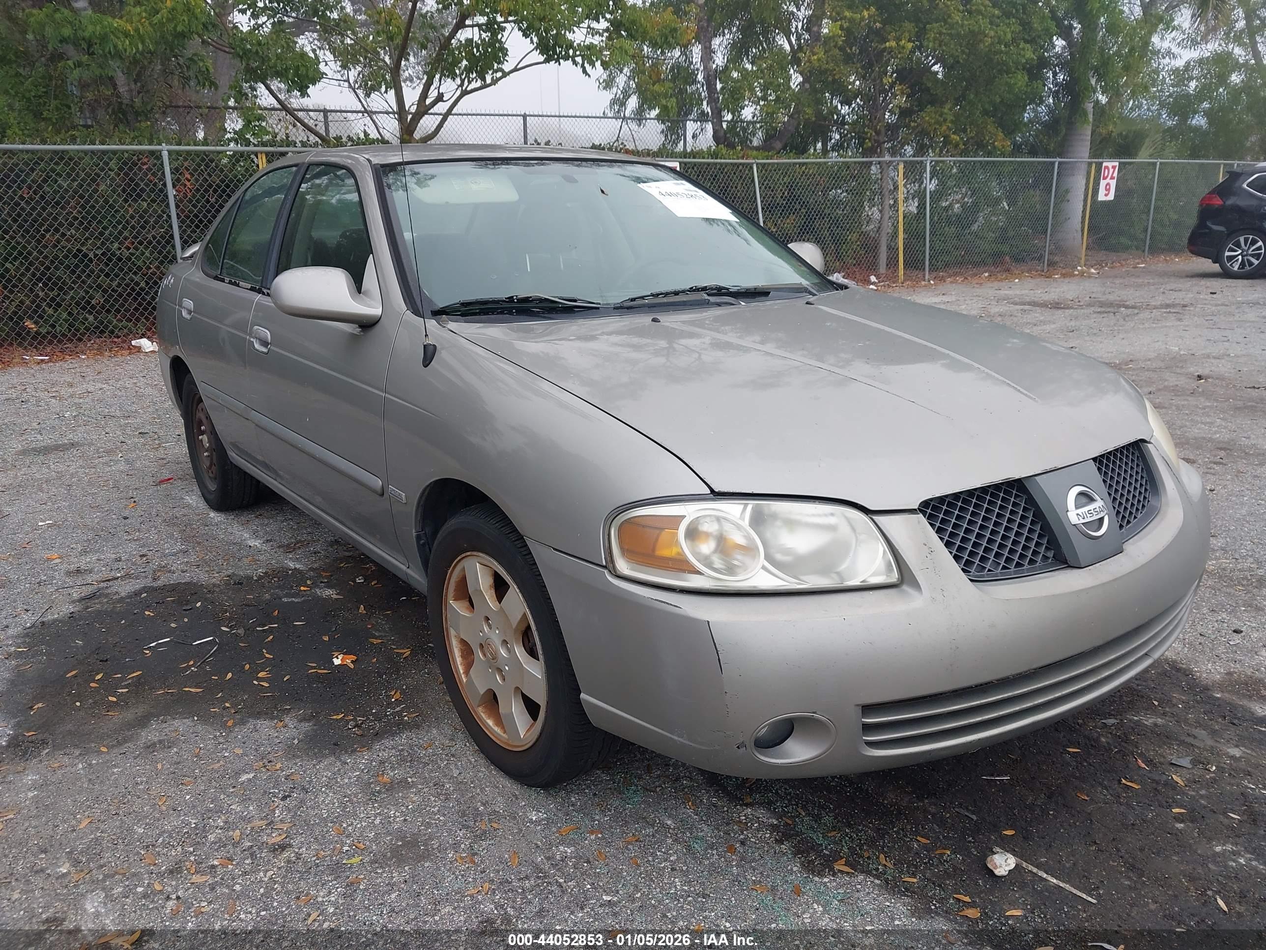 NISSAN SENTRA image 6