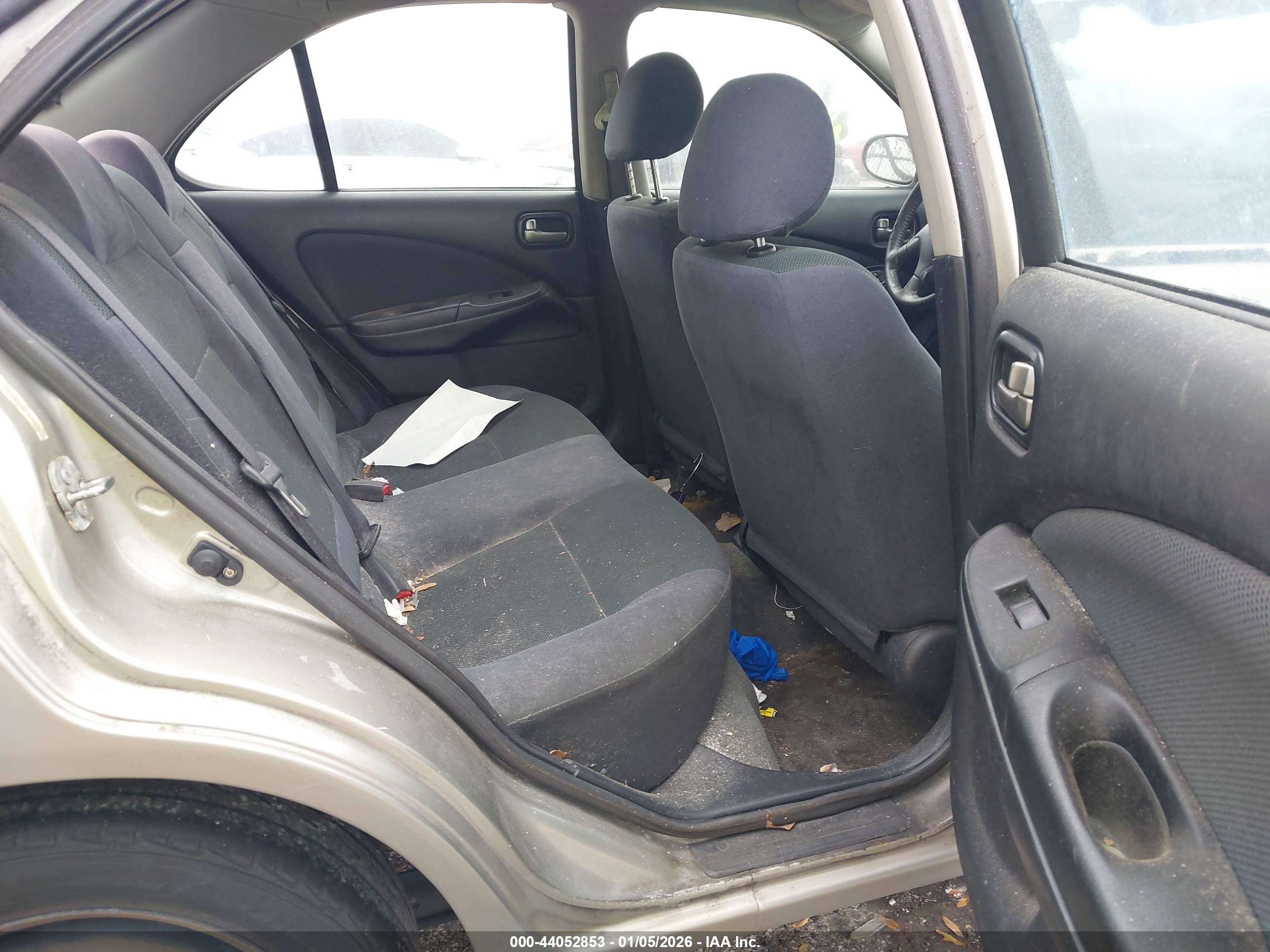 NISSAN SENTRA image 8