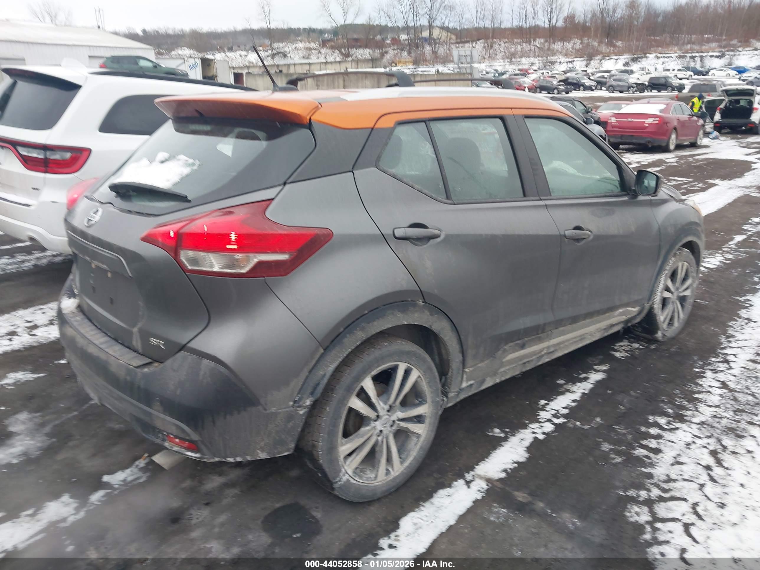 NISSAN KICKS image 4